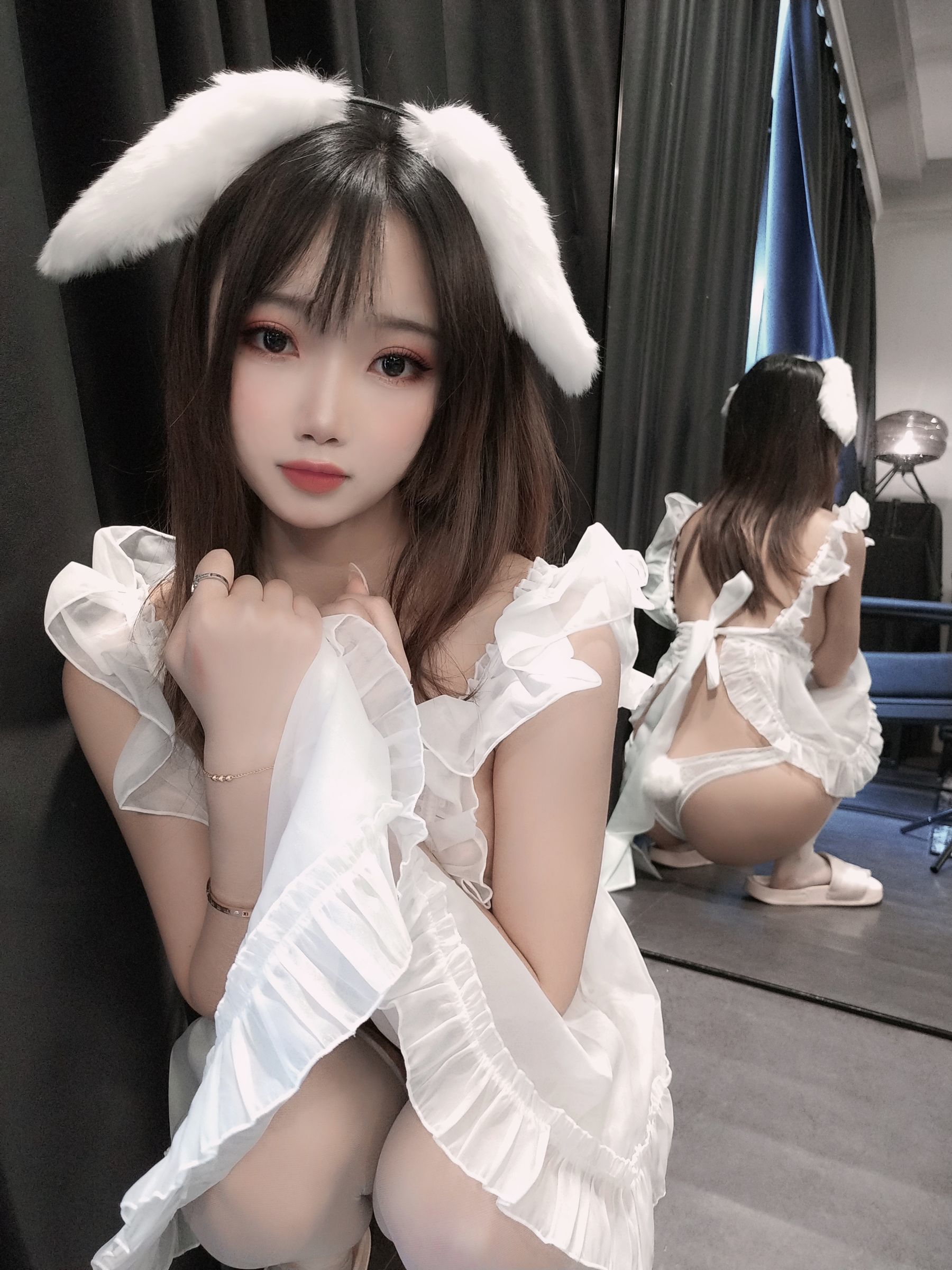 [网红COSER] 白嫩美少女鬼畜瑶 - 小羊围裙/(50P)