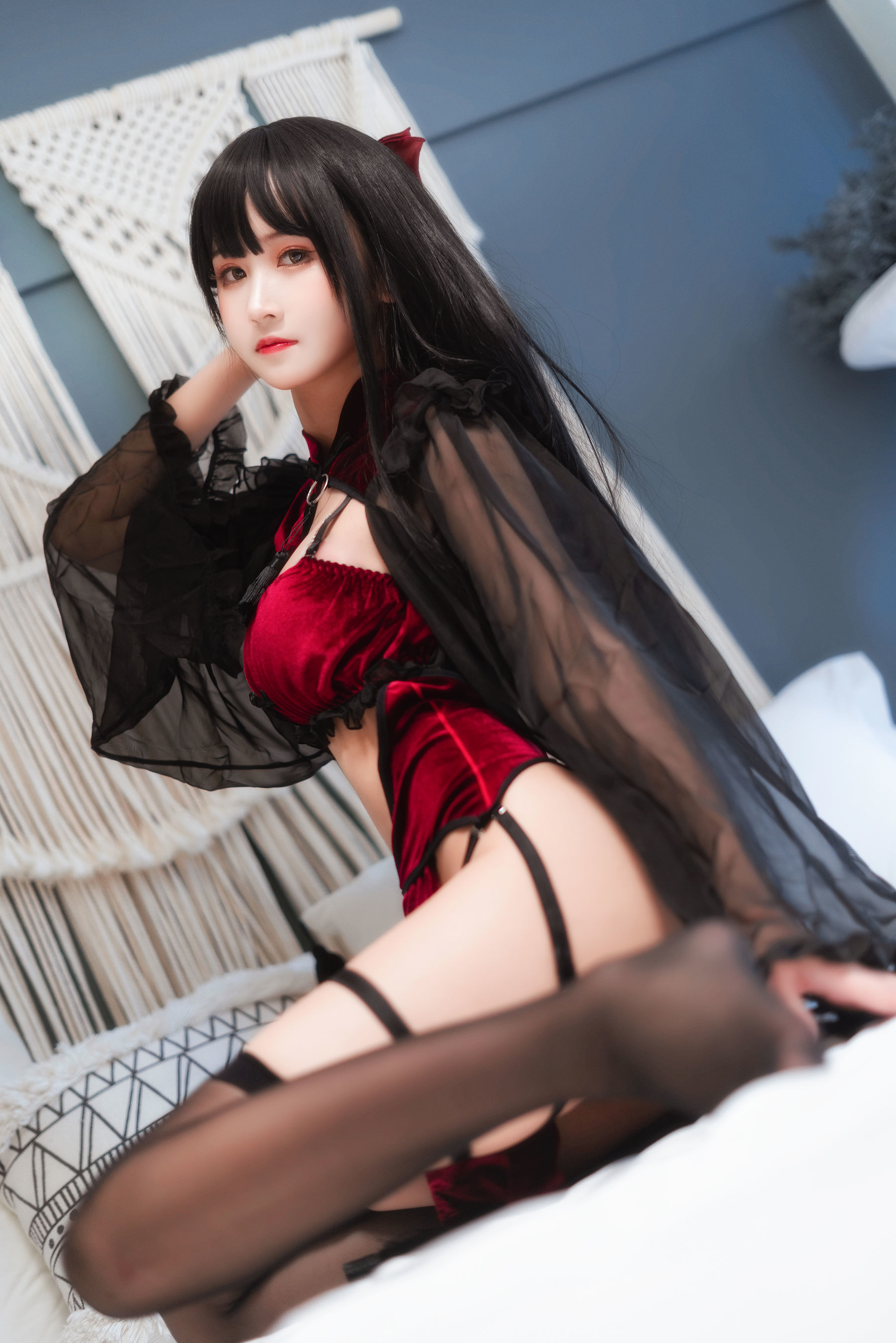 [网红COSER] 微博妹子三度_69 - 勒肉旗袍/(20P)