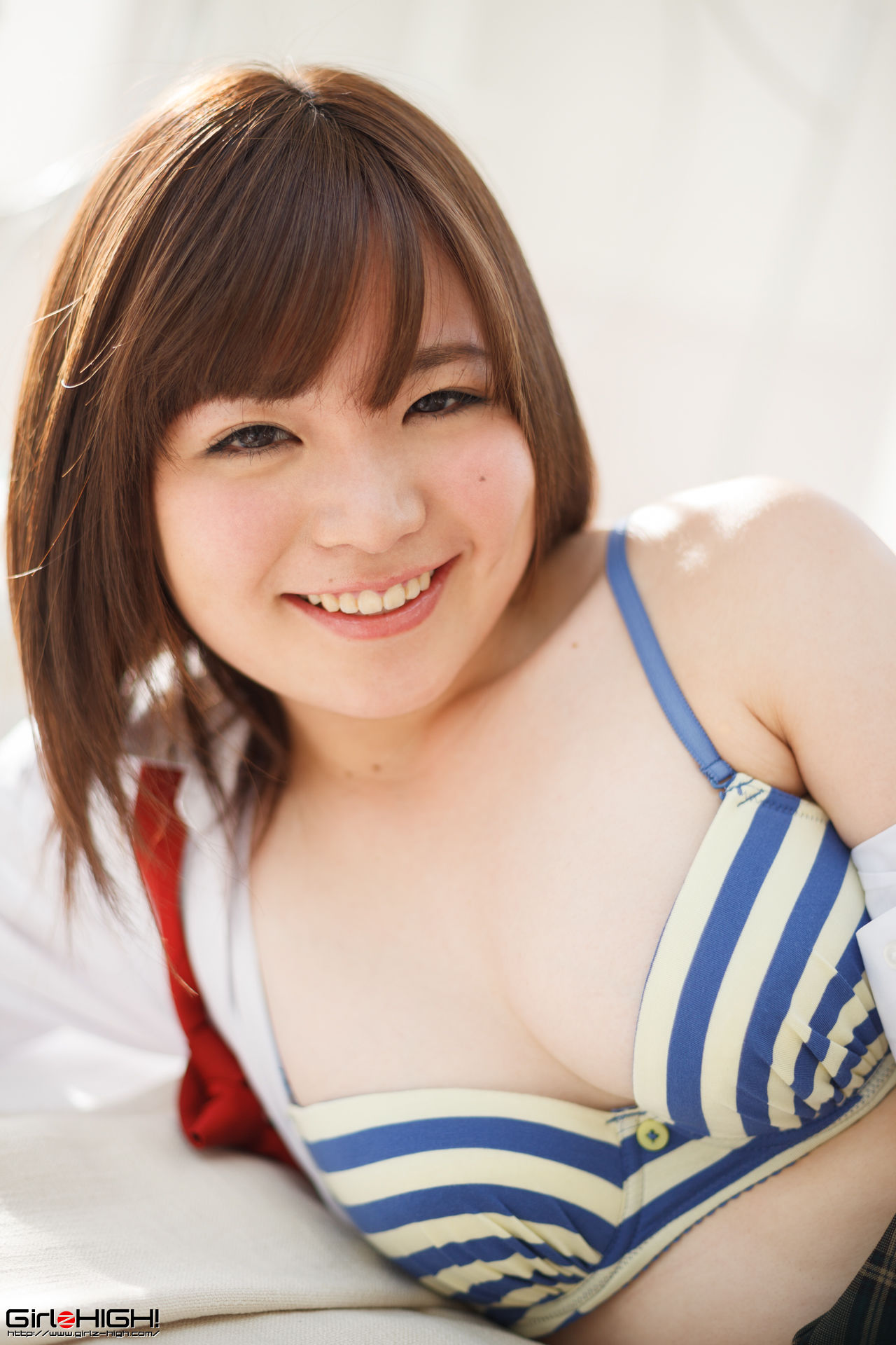 [Girlz-High] 吉見りぃな Riina Yoshimi #g024 Gravure Gallery 03/(40P)