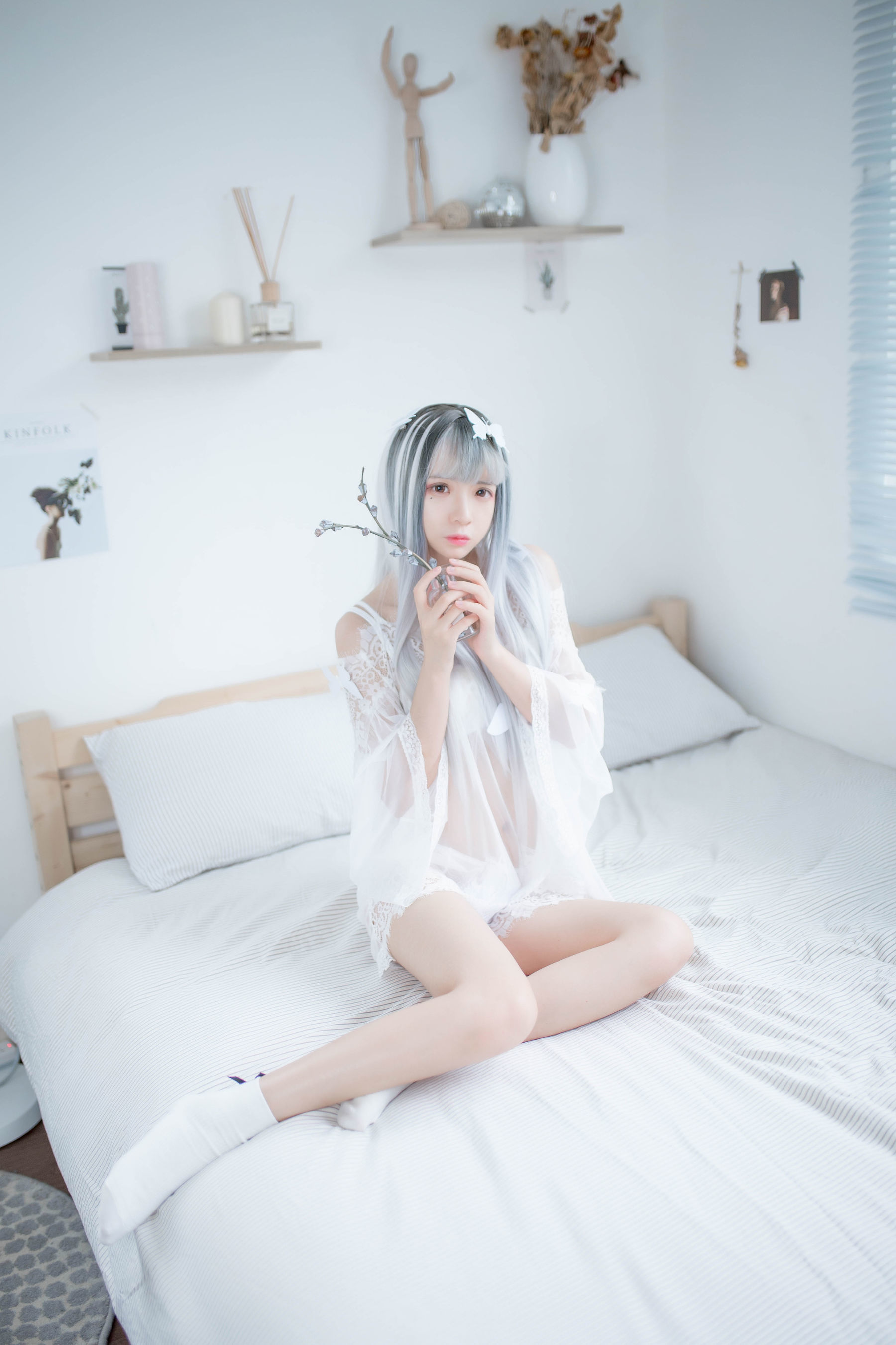 [网红COSER] 疯猫ss - 透明白纱/(33P)