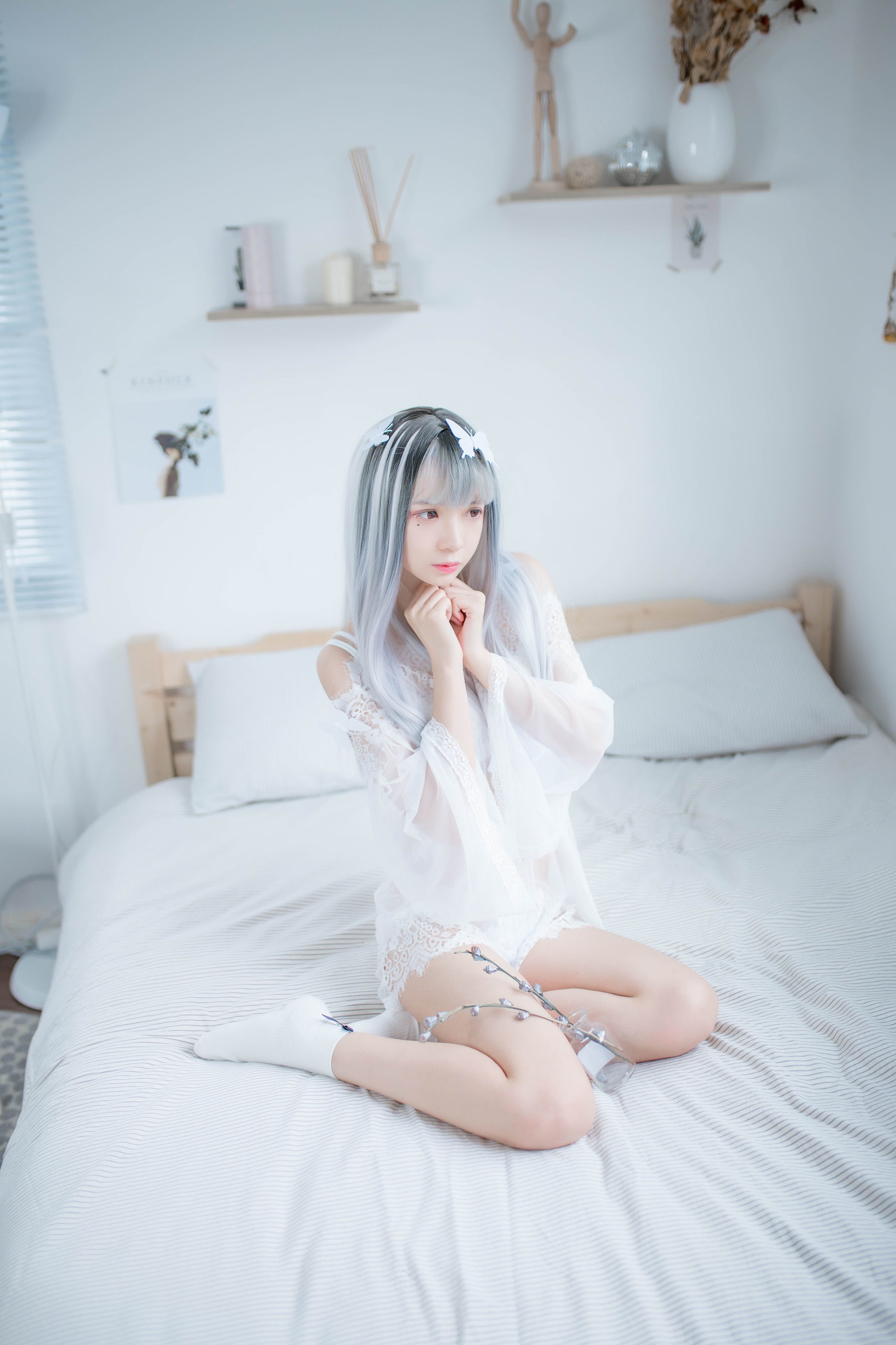 [网红COSER] 疯猫ss - 透明白纱/(33P)