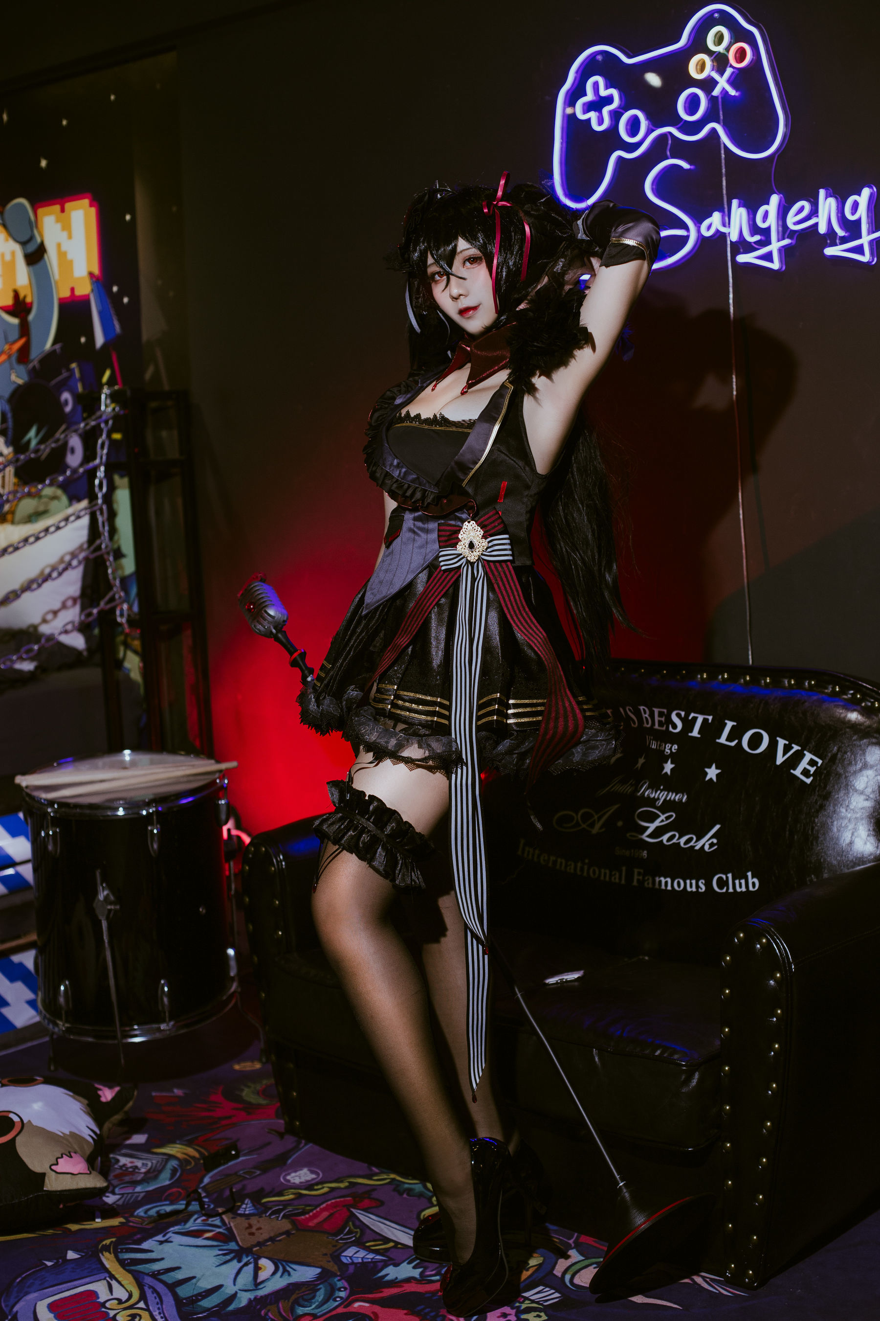 [网红COSER] 动漫博主九曲Jean - 大凤打歌服/(30P)