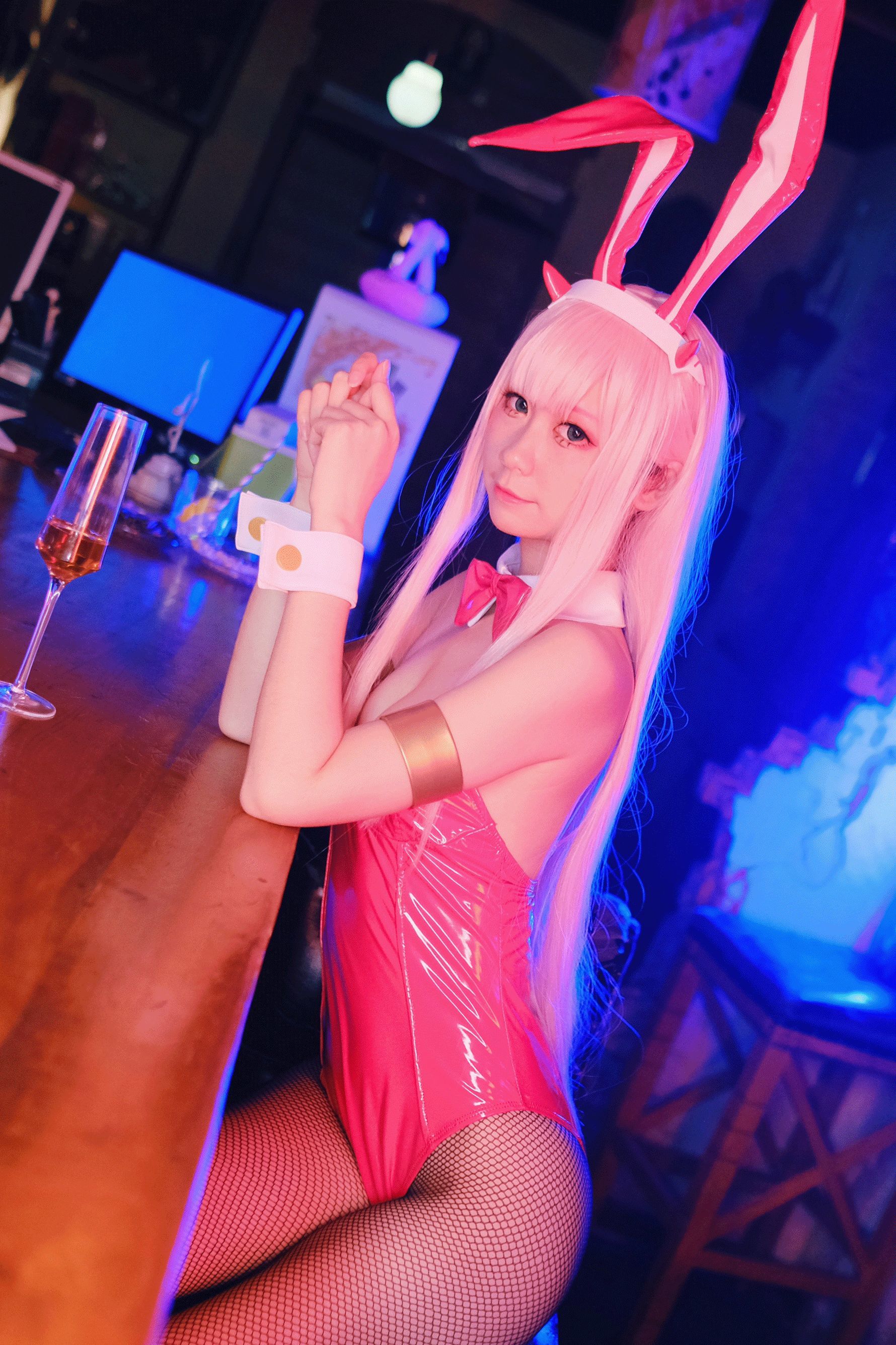 [网红COSER] izumi泉桃子福利 - 兔女郎/(40P)