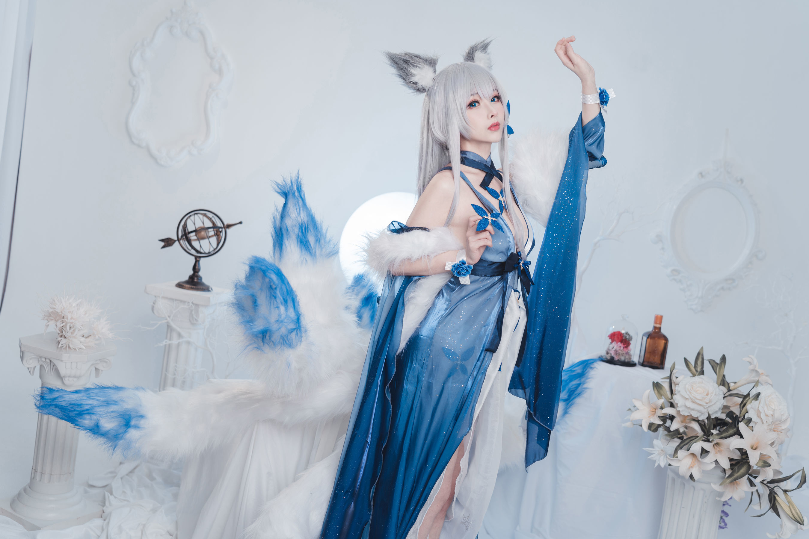 [网红COSER] COS福利rioko凉凉子 - 信浓礼服/(24P)