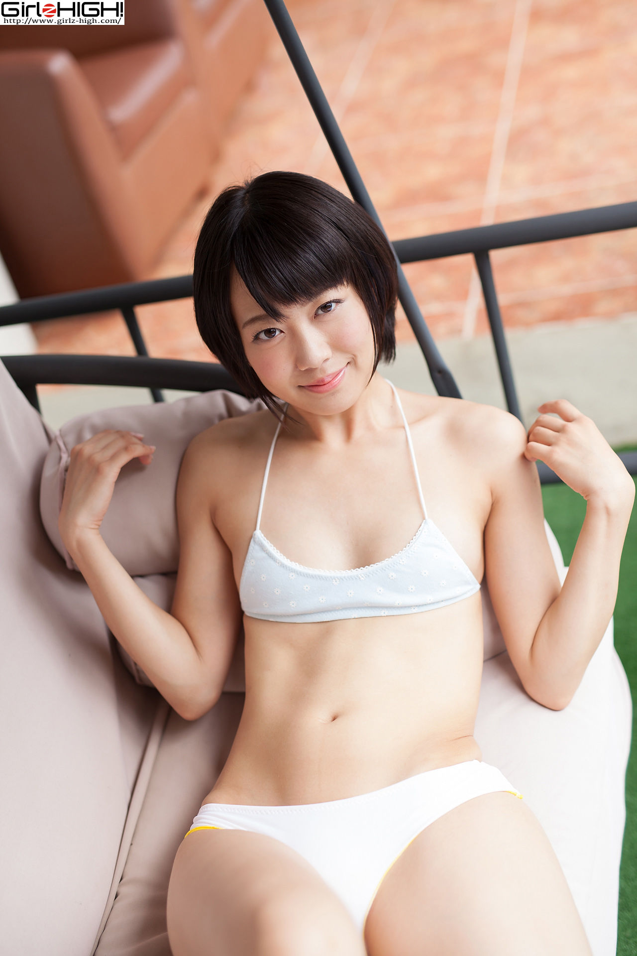 [Girlz-High] Koharu Nishino 西野小春 - 健身球美少女 - bkoh_010_001/(50P)