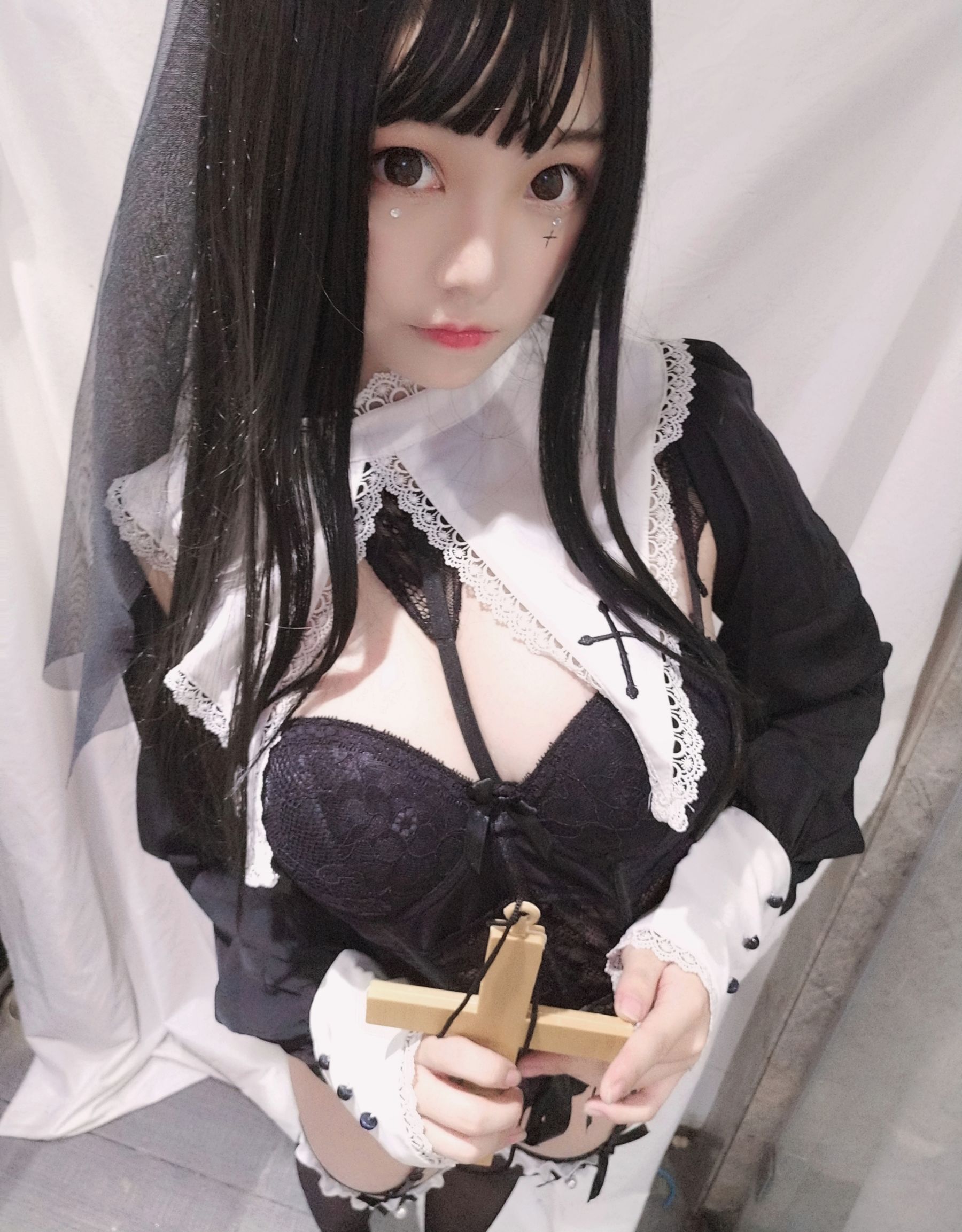 [Cosplay写真] 萌系小姐姐蜜汁猫裘 - 修女/(25P)