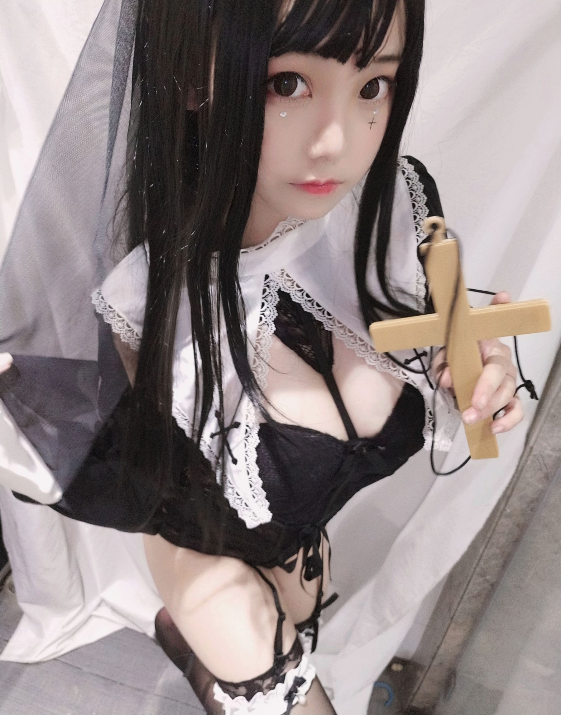 [Cosplay写真] 萌系小姐姐蜜汁猫裘 - 修女/(25P)