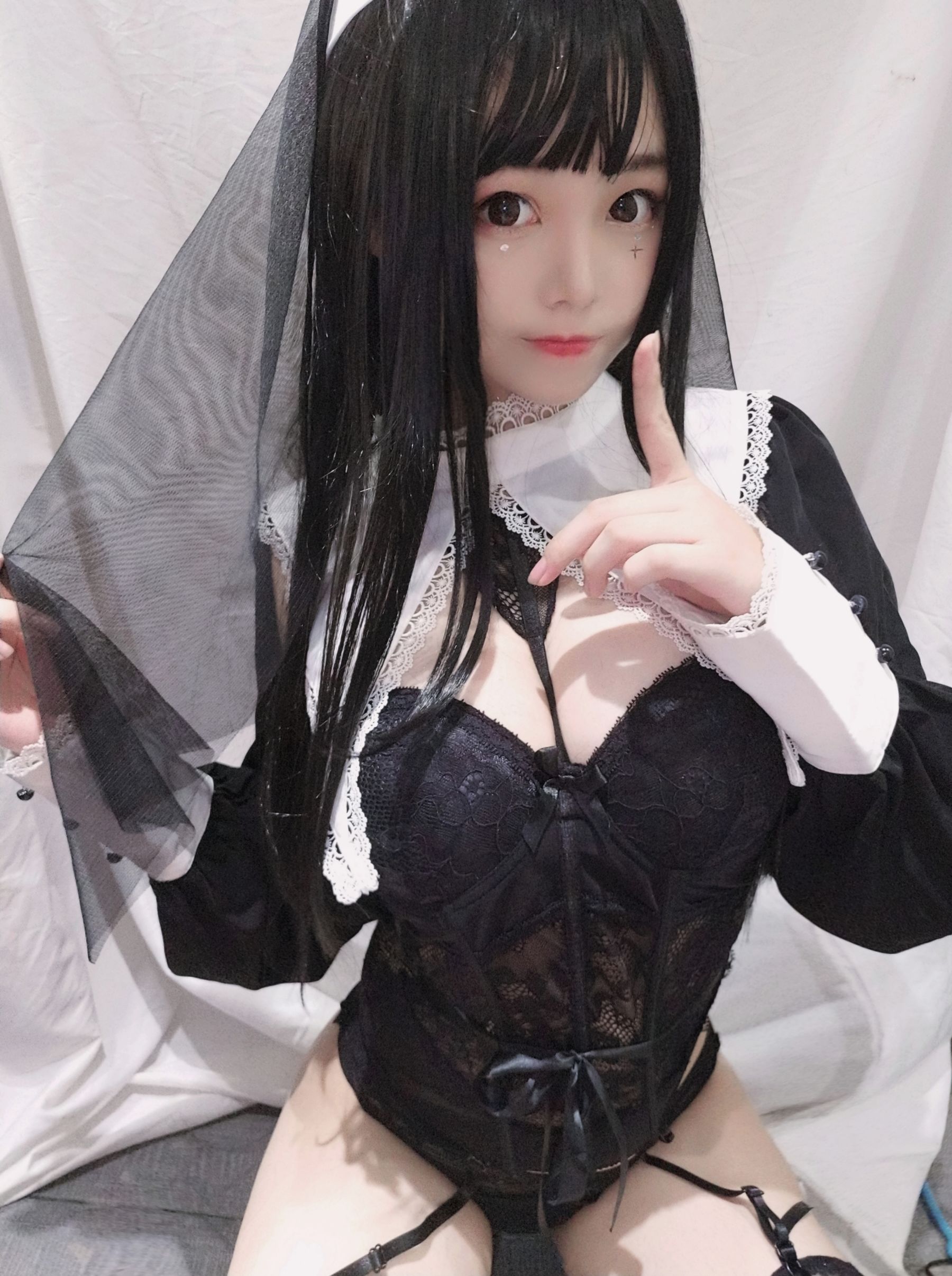 [Cosplay写真] 萌系小姐姐蜜汁猫裘 - 修女/(25P)