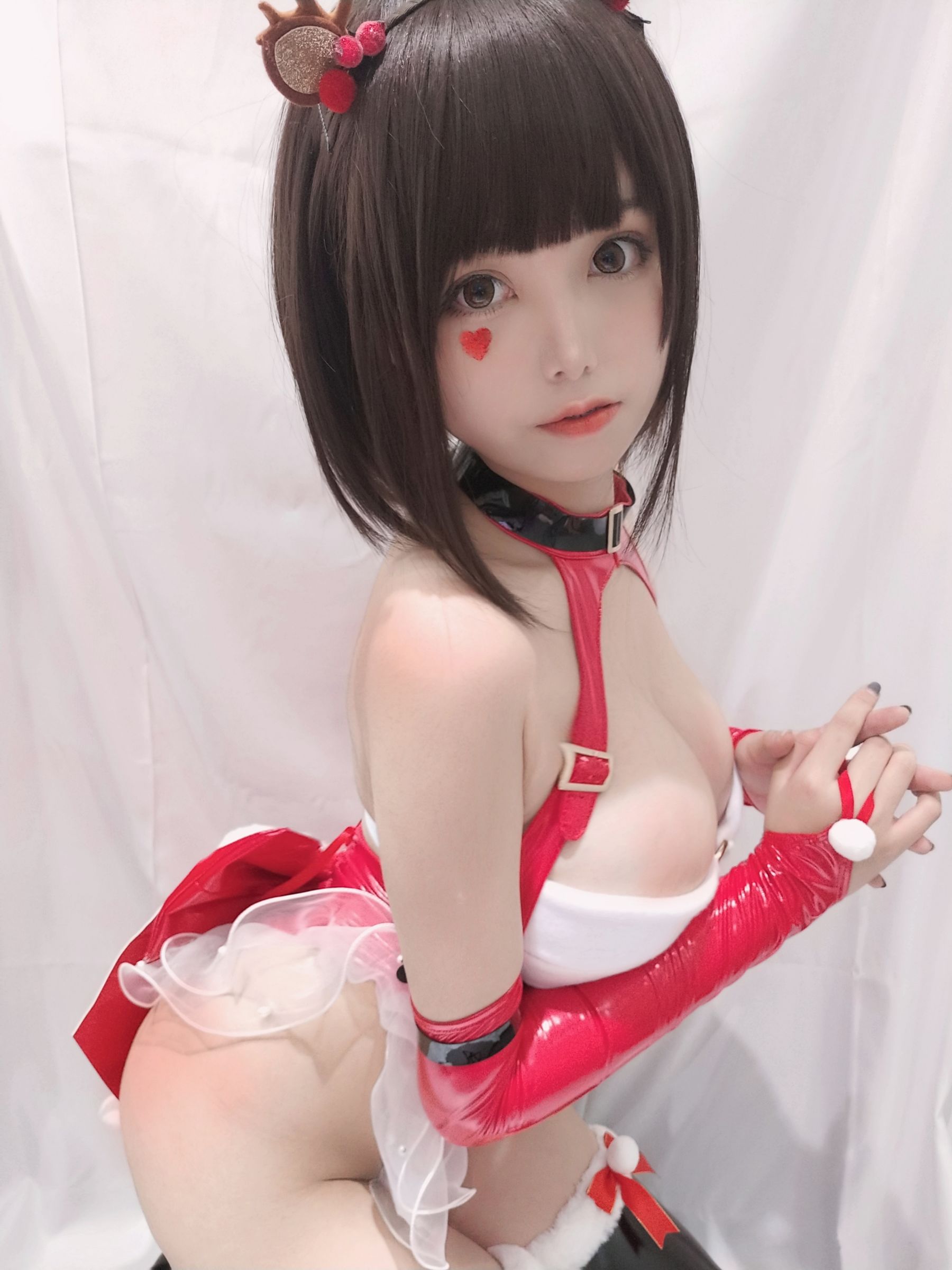 [Cosplay写真] 萌系小姐姐蜜汁猫裘 - 圣诞自拍/(36P)