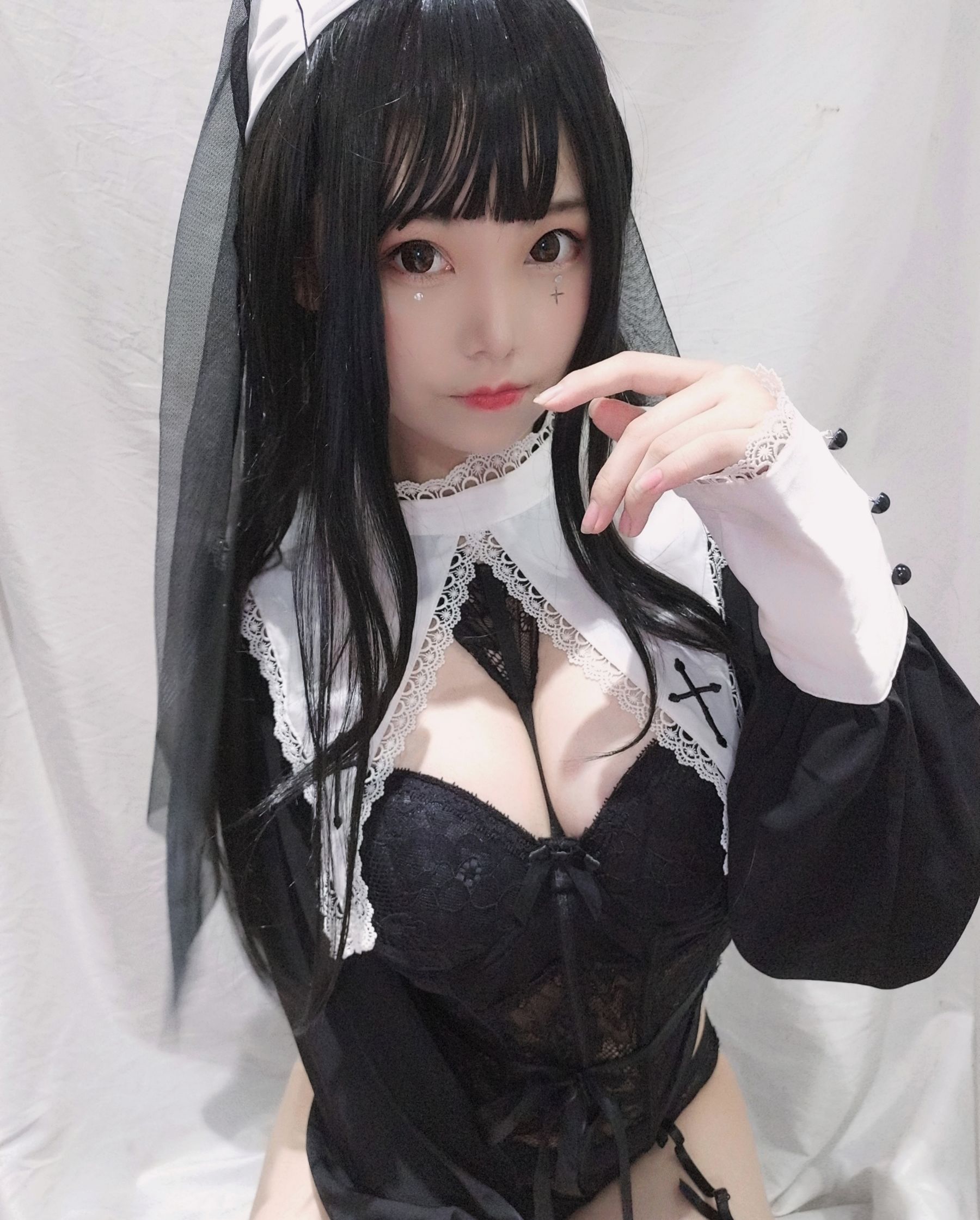 [Cosplay写真] 萌系小姐姐蜜汁猫裘 - 修女/(25P)