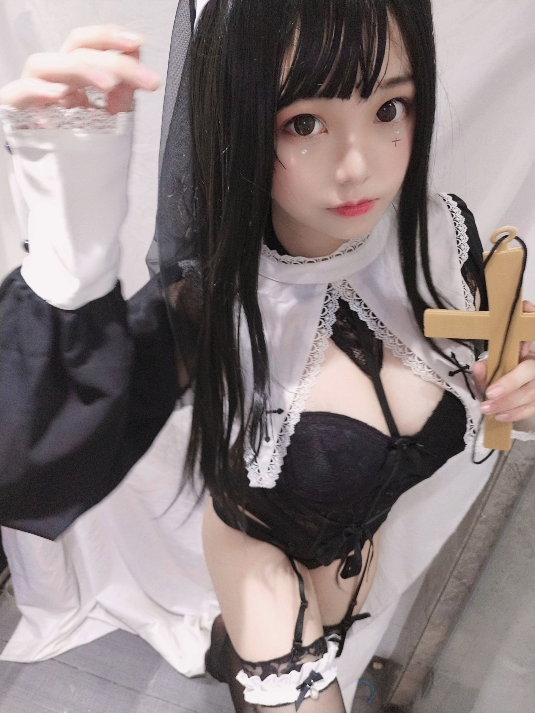 [Cosplay写真] 萌系小姐姐蜜汁猫裘 - 修女/(25P)