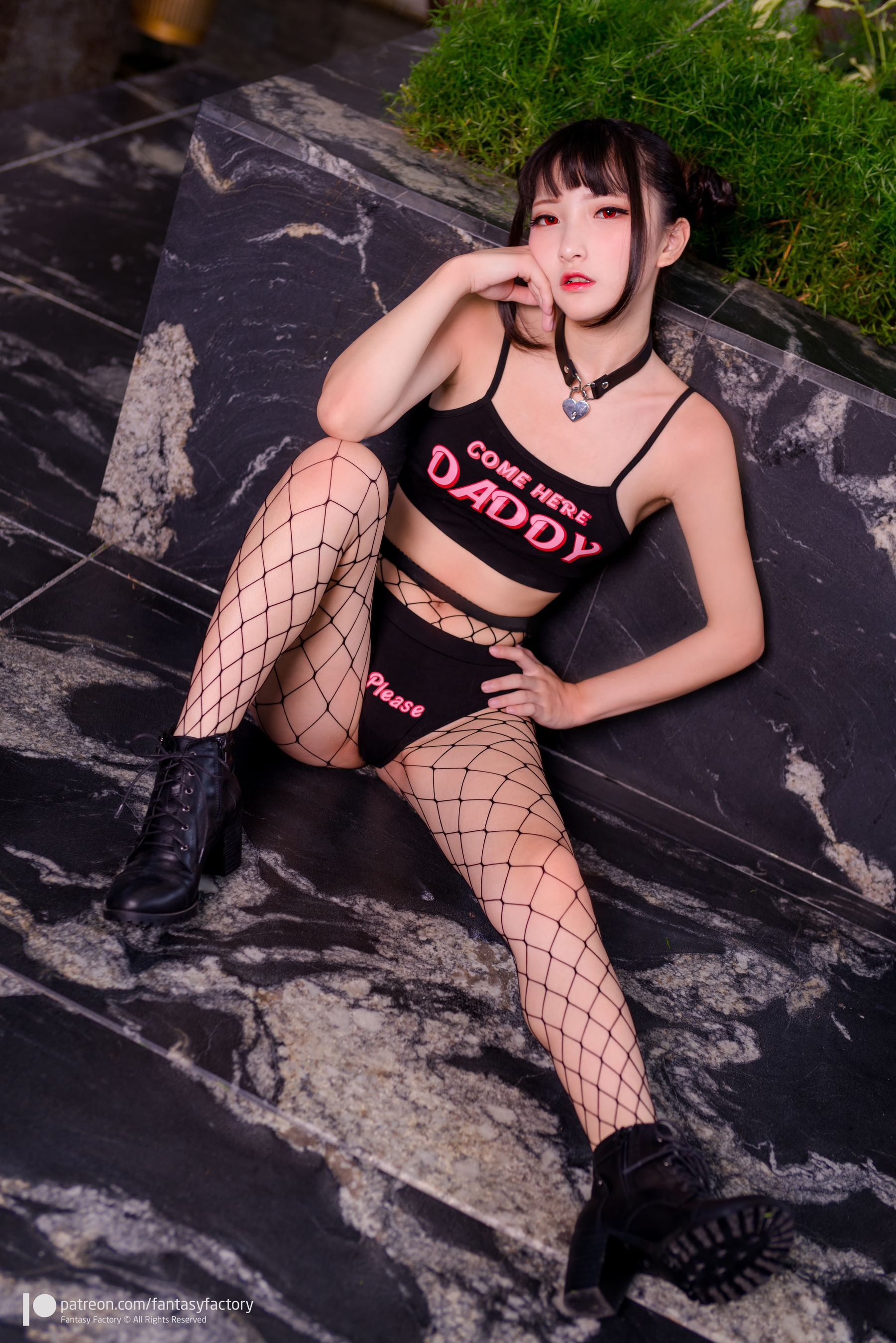 [Cosplay写真] 小丁 《Fantasy Factory》 - 2019.11 黑白 薄纱 网袜/(74P)