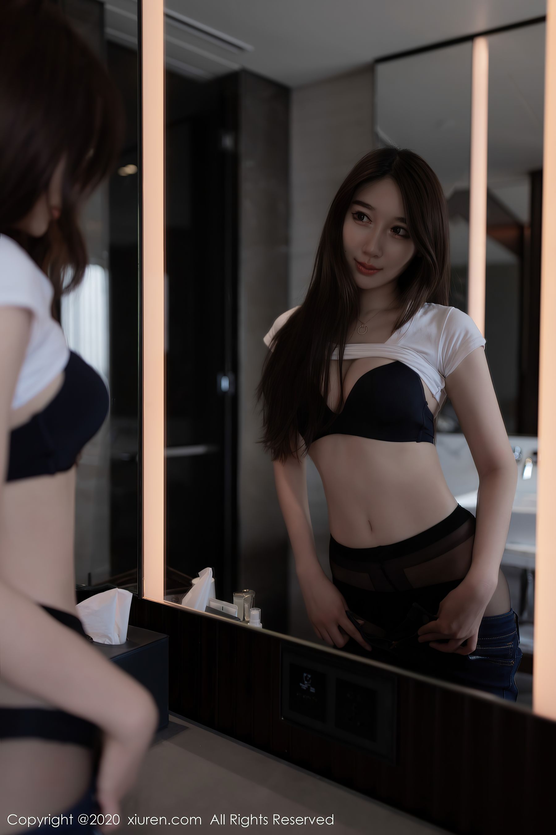 [秀人XiuRen] No.2406 Victoria志玲/(60P)