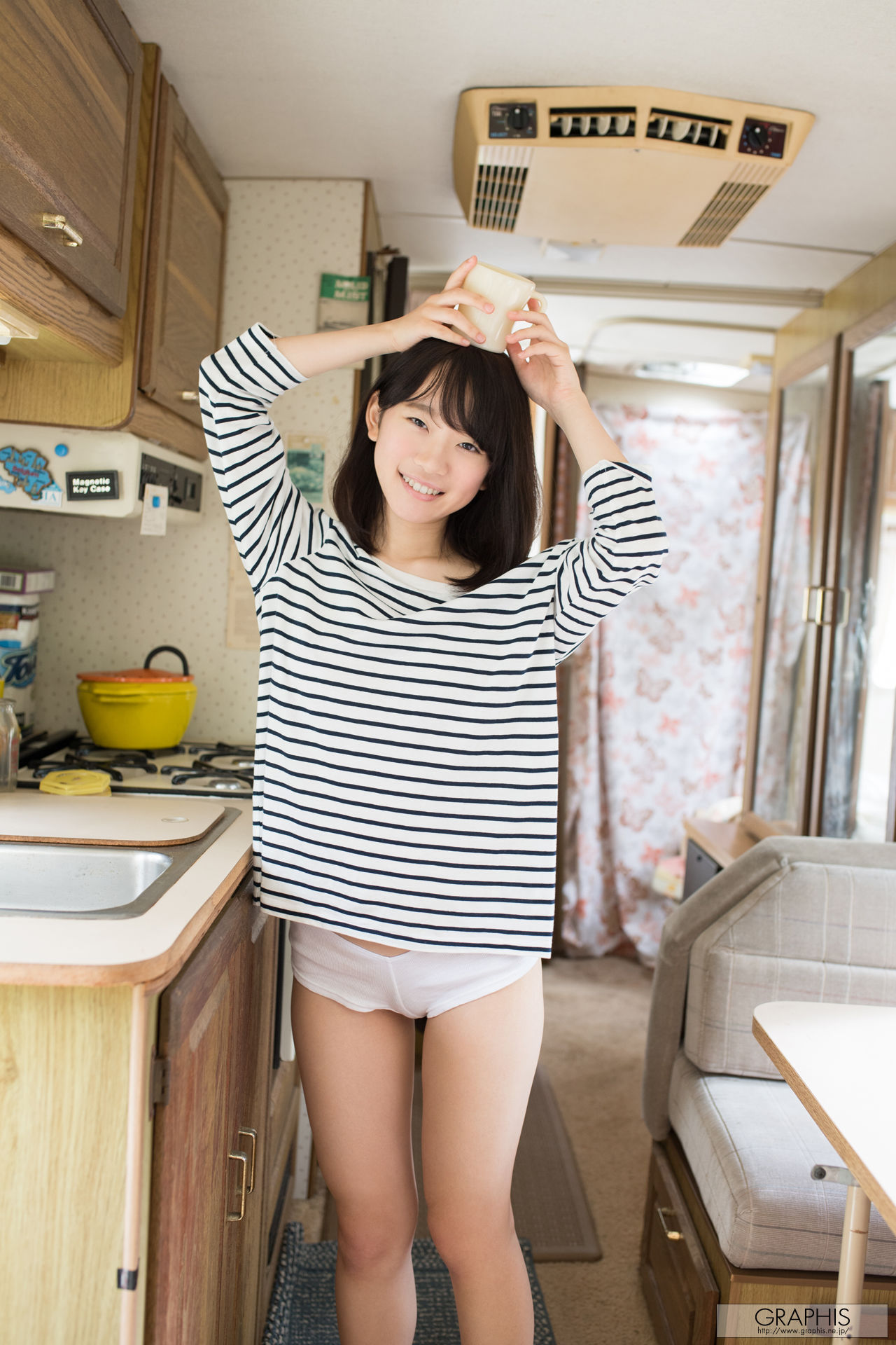 Yura Kano 架乃ゆら [Graphis] First Gravure 初脫ぎ娘/(59P)