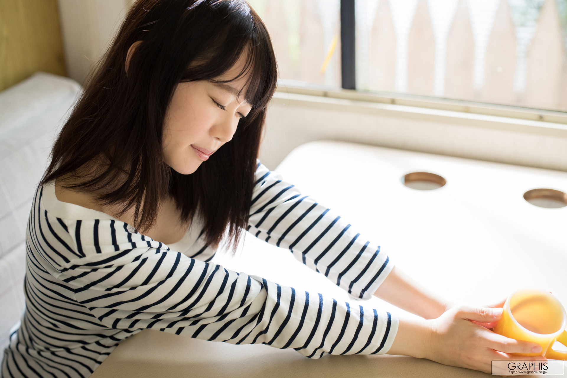 Yura Kano 架乃ゆら [Graphis] First Gravure 初脫ぎ娘/(59P)