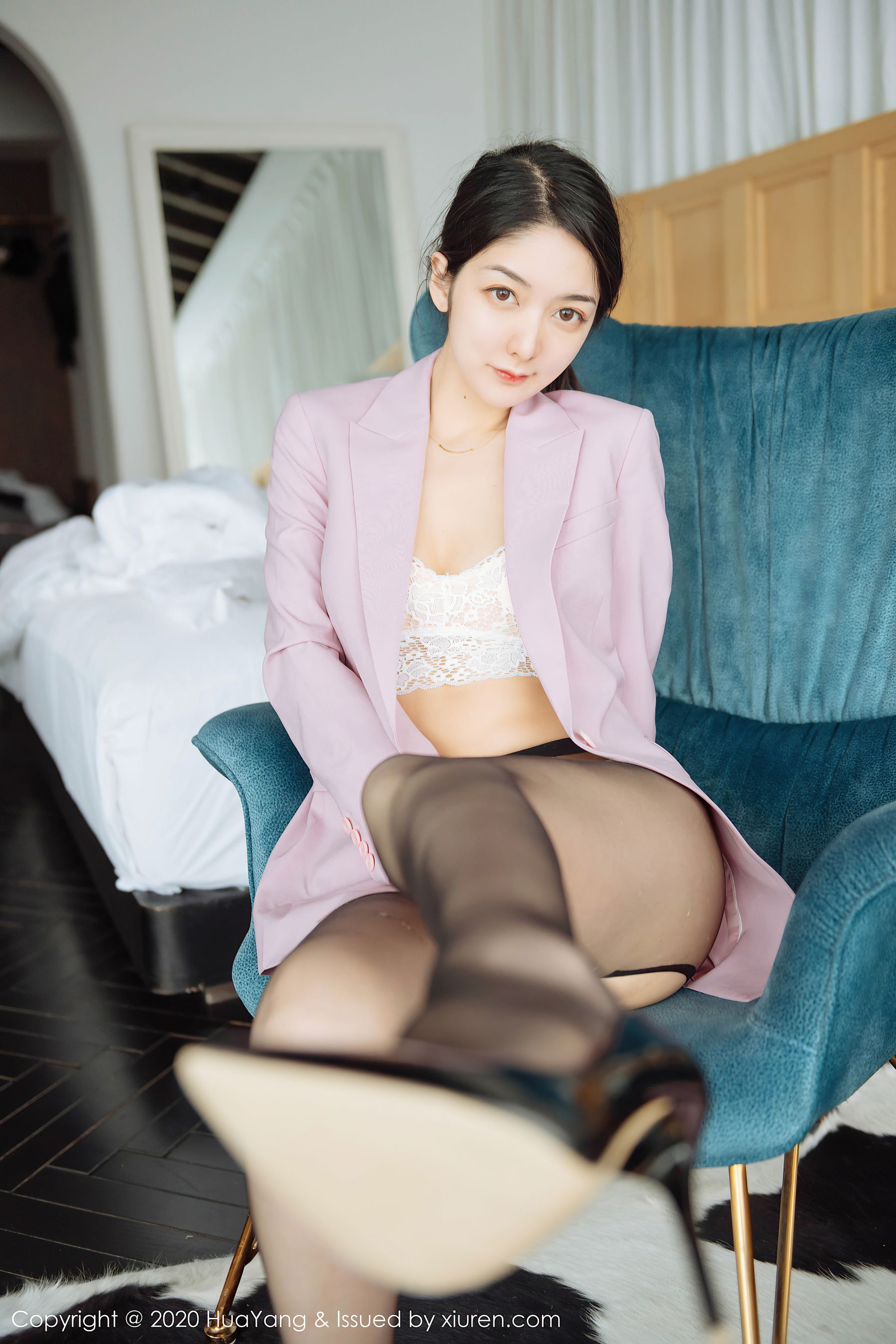 [花漾HuaYang] Vol.255 Angela小热巴/(60P)