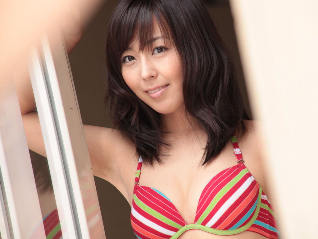 [Watch] Photogenic Weekend 伊藤えみ Emi Ito/(51P)