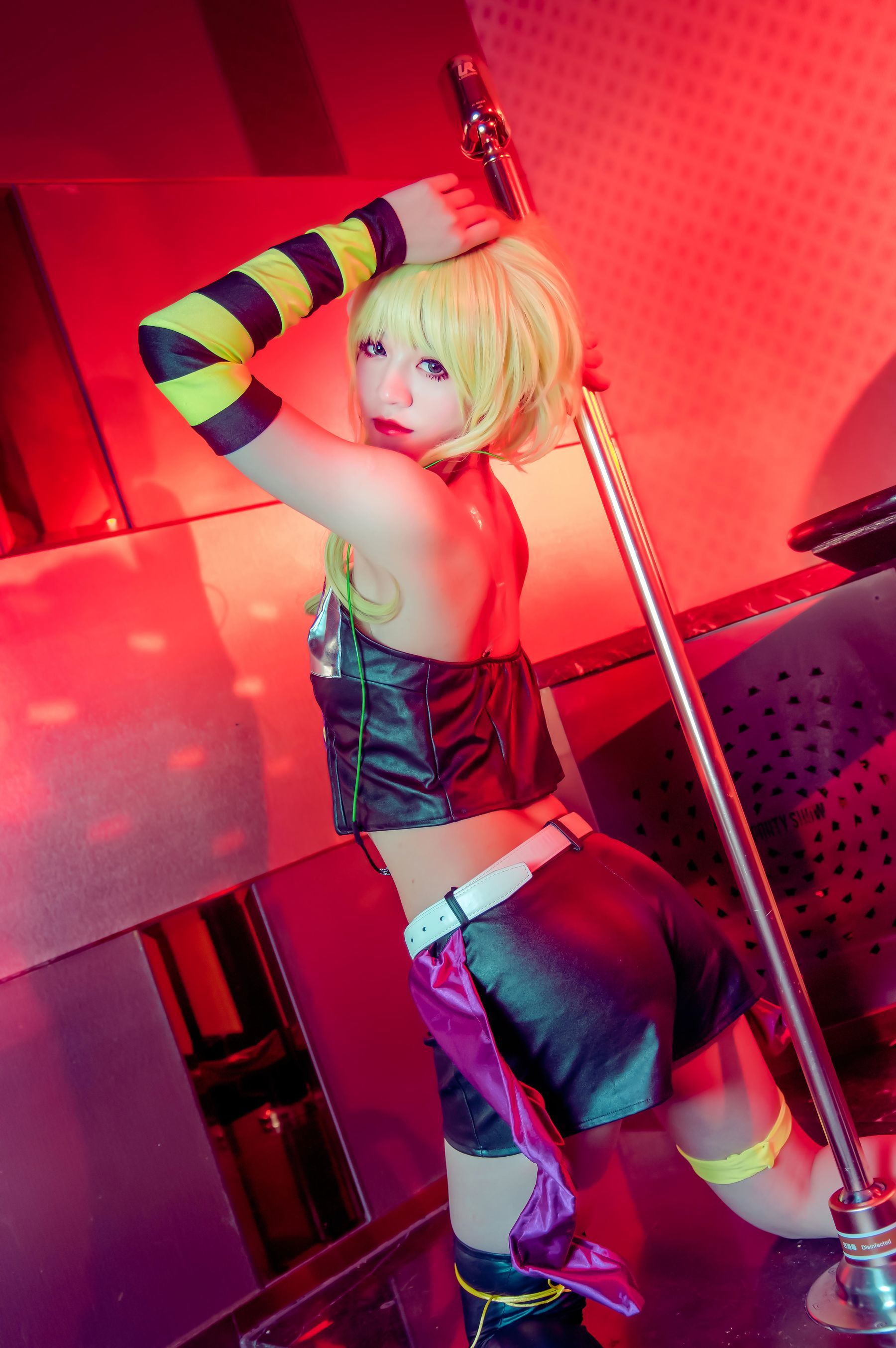 [COS福利] Coser__KETTOE - V家 GUMI/(10P)