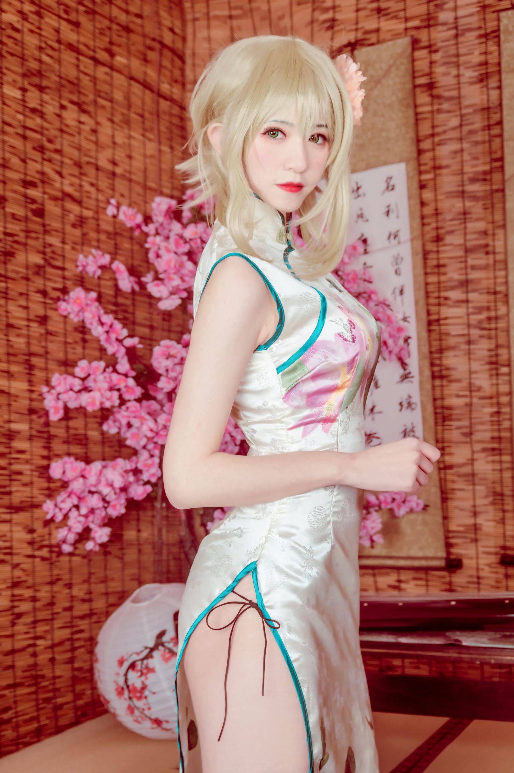 [COS福利] Coser__KETTOE - V家 GUMI 旗袍/(8P)