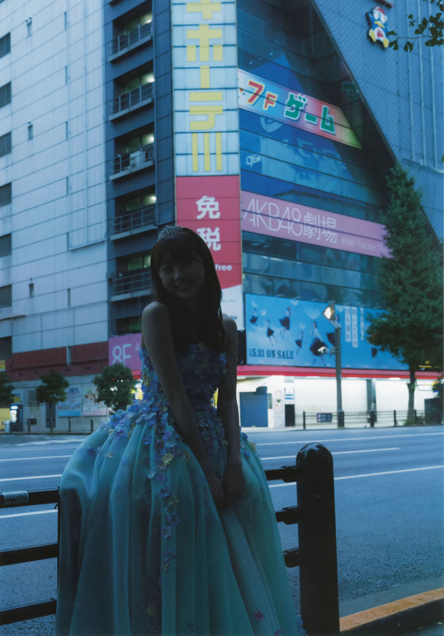 木﨑ゆりあ《Stagedoor》 [PhotoBook]/(135P)