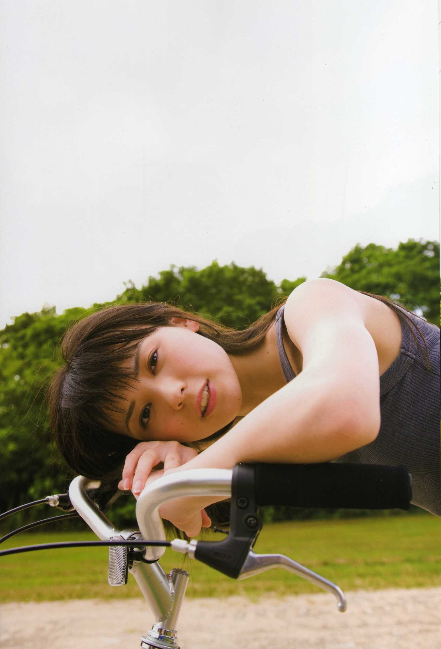 Maimi Yajima 矢島舞美  [PhotoBook]/(86P)