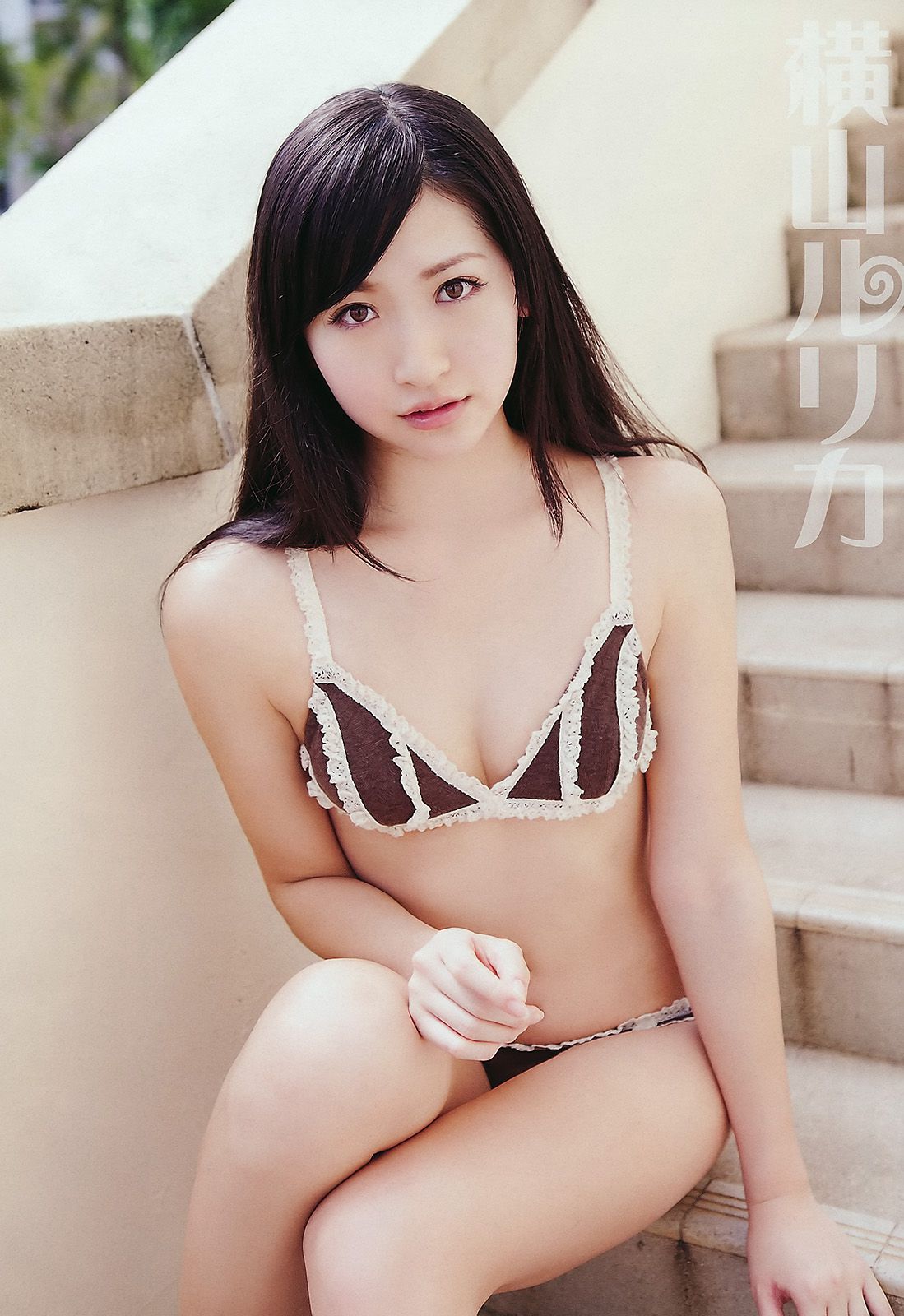 横山ルリカ 仁藤みさき [Young Animal] 2011年No.10 写真杂志/(18P)