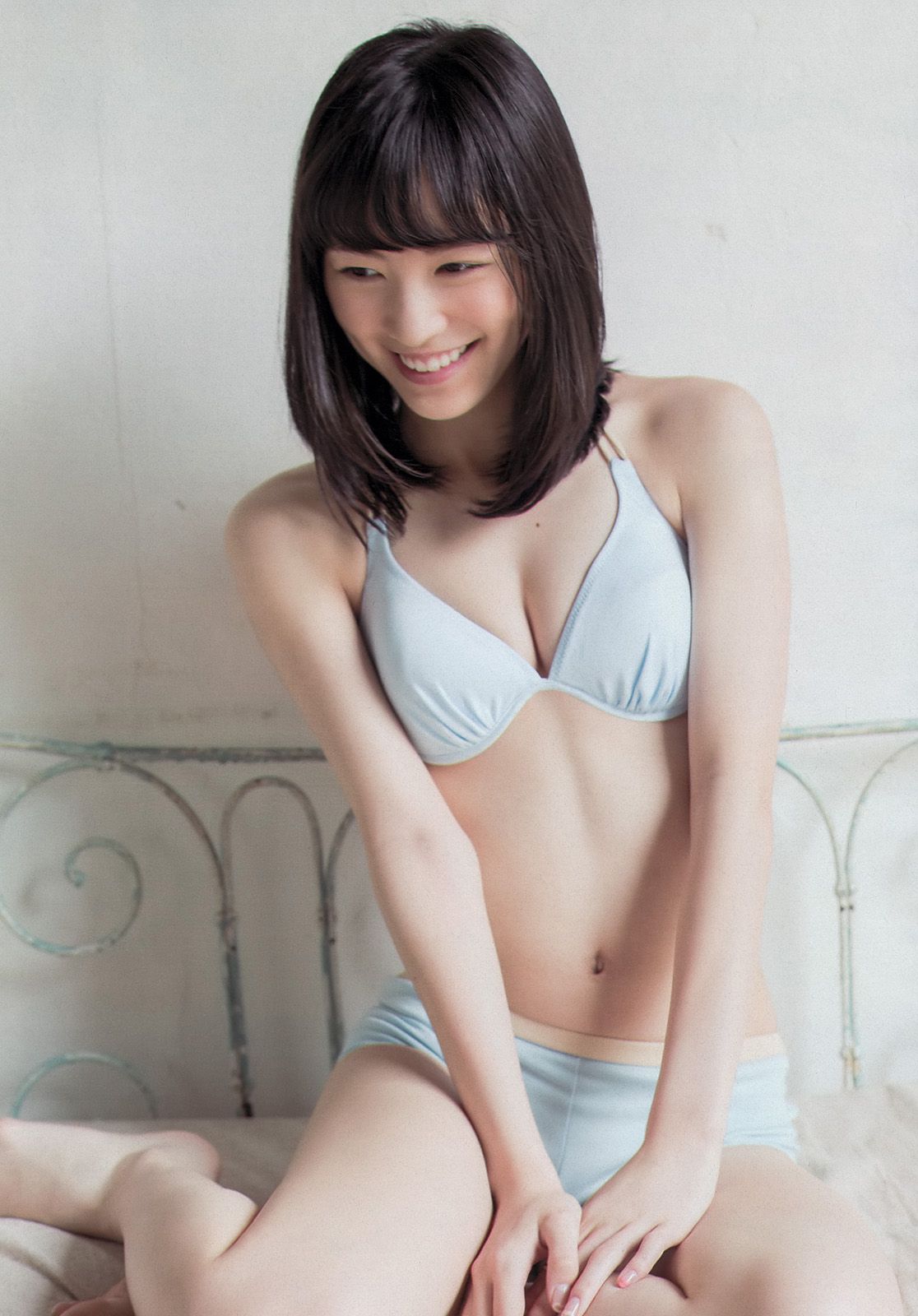 松井珠理奈 橋本環奈 秦瑞穂 相楽樹 葉加瀬マイ さくらゆら [Weekly Playboy] 2013年No.51 写真杂志/(41P)