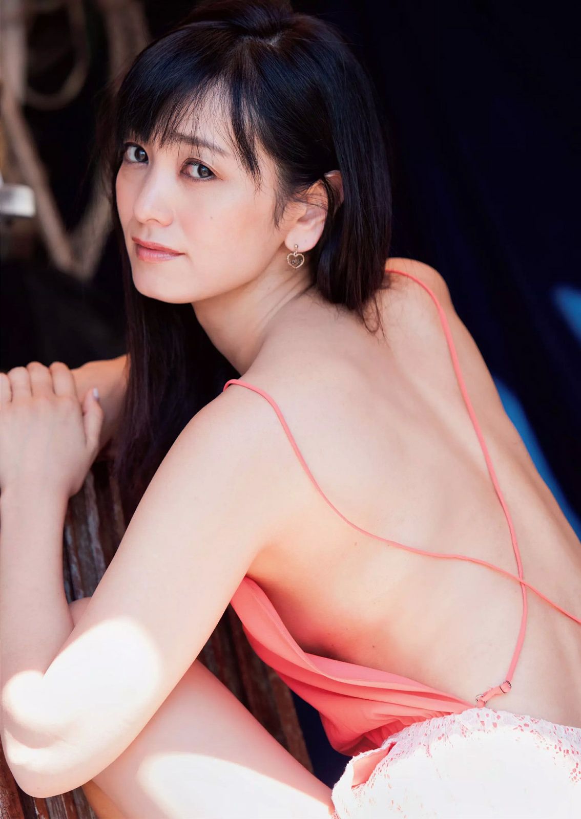 NMB48 都丸紗也華 脊山麻理子 吉木りさ 夏目ナナ 八反安未果 [Weekly Playboy] 2014年No.45 写真杂志/(41P)