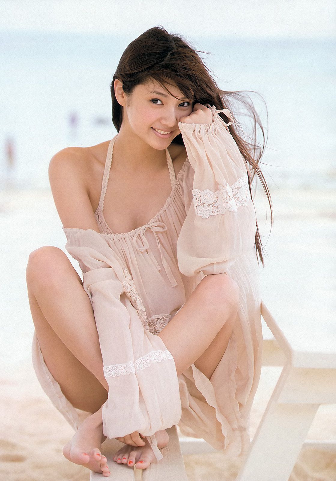 鈴木ちなみ 新川優愛 山岸舞彩 渡辺麻友 佐々木もよこ [Weekly Playboy] 2013年No.18-19 写真杂志/(41P)