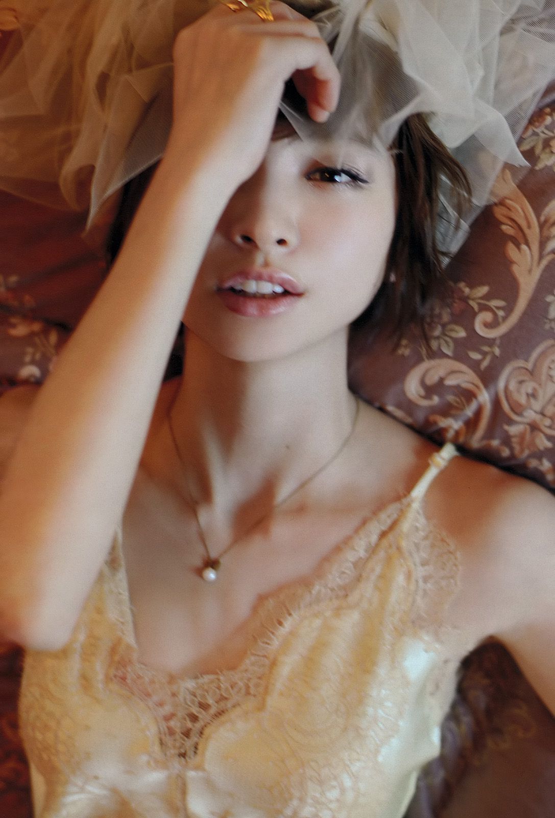 山本彩 夏美 戸田れい 神田愛花 篠田麻里子 横山ルリカ [Weekly Playboy] 2012年No.49 写真杂志/(39P)