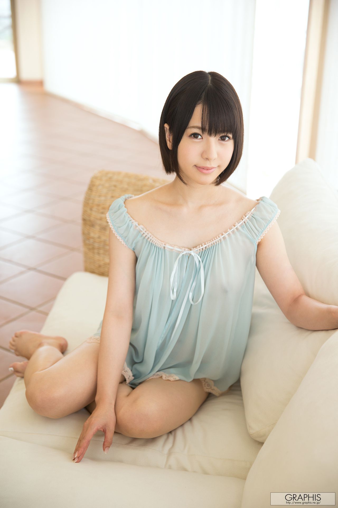 Nagakura Sena 永倉せな/永仓濑奈 [Graphis] First Gravure 初脫ぎ娘/(44P)