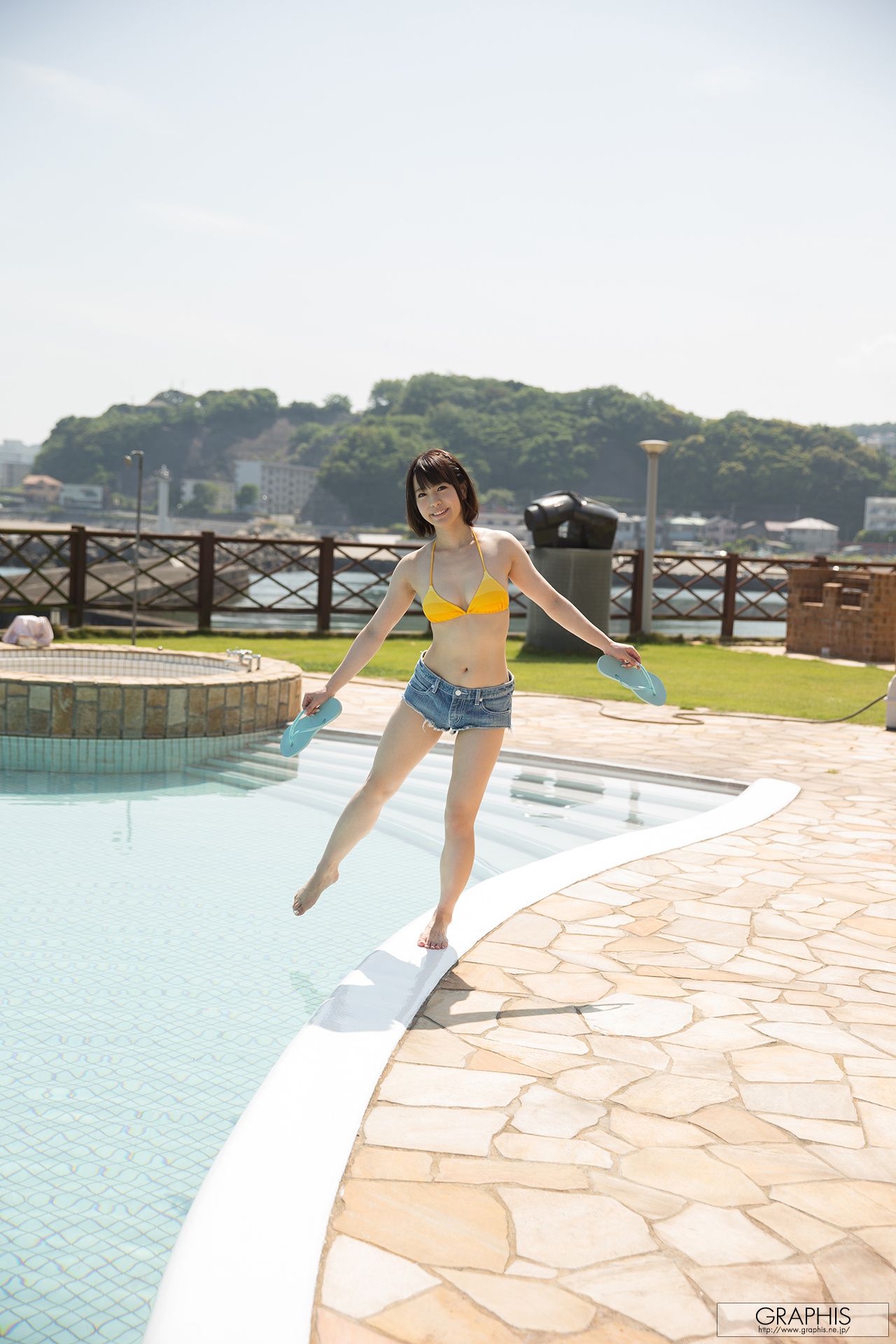 Nagakura Sena 永倉せな/永仓濑奈 [Graphis] First Gravure 初脫ぎ娘/(44P)