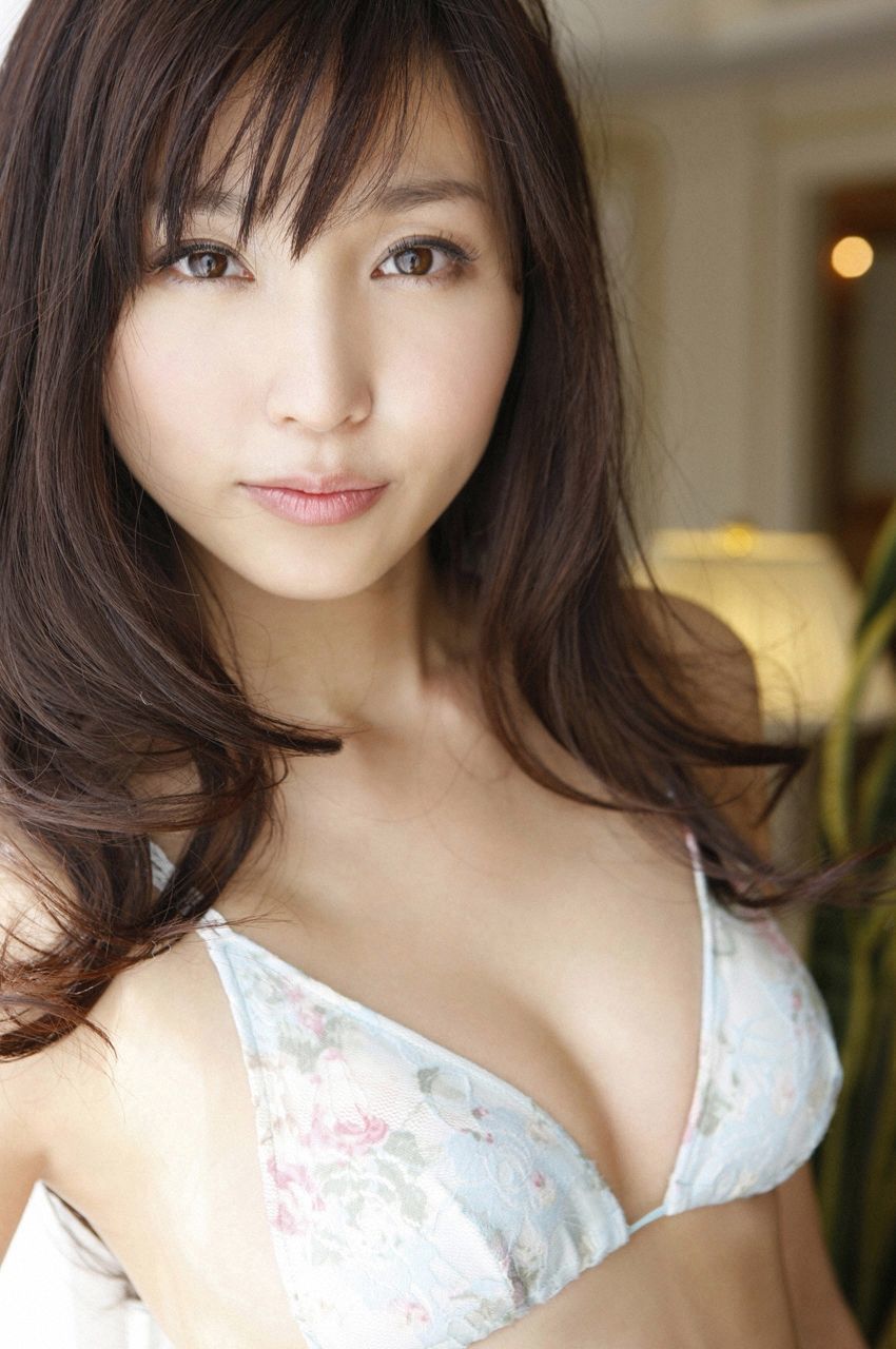 吉木りさ《初めての日の记忆》 [WPB-net] No.144/(134P)