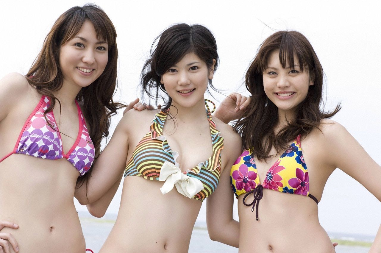 Three Campaign Girls [WPB-net] No.95/(142P)