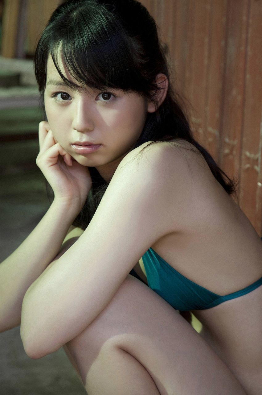 小池里奈『18歳の彼女』 [WPB-net] No.141/(105P)