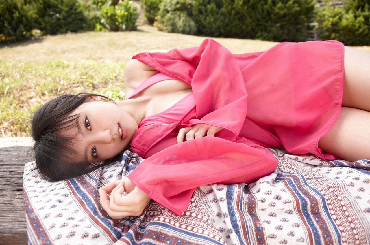 真野恵里菜 2010 Special Version [VYJ] No.105/(41P)