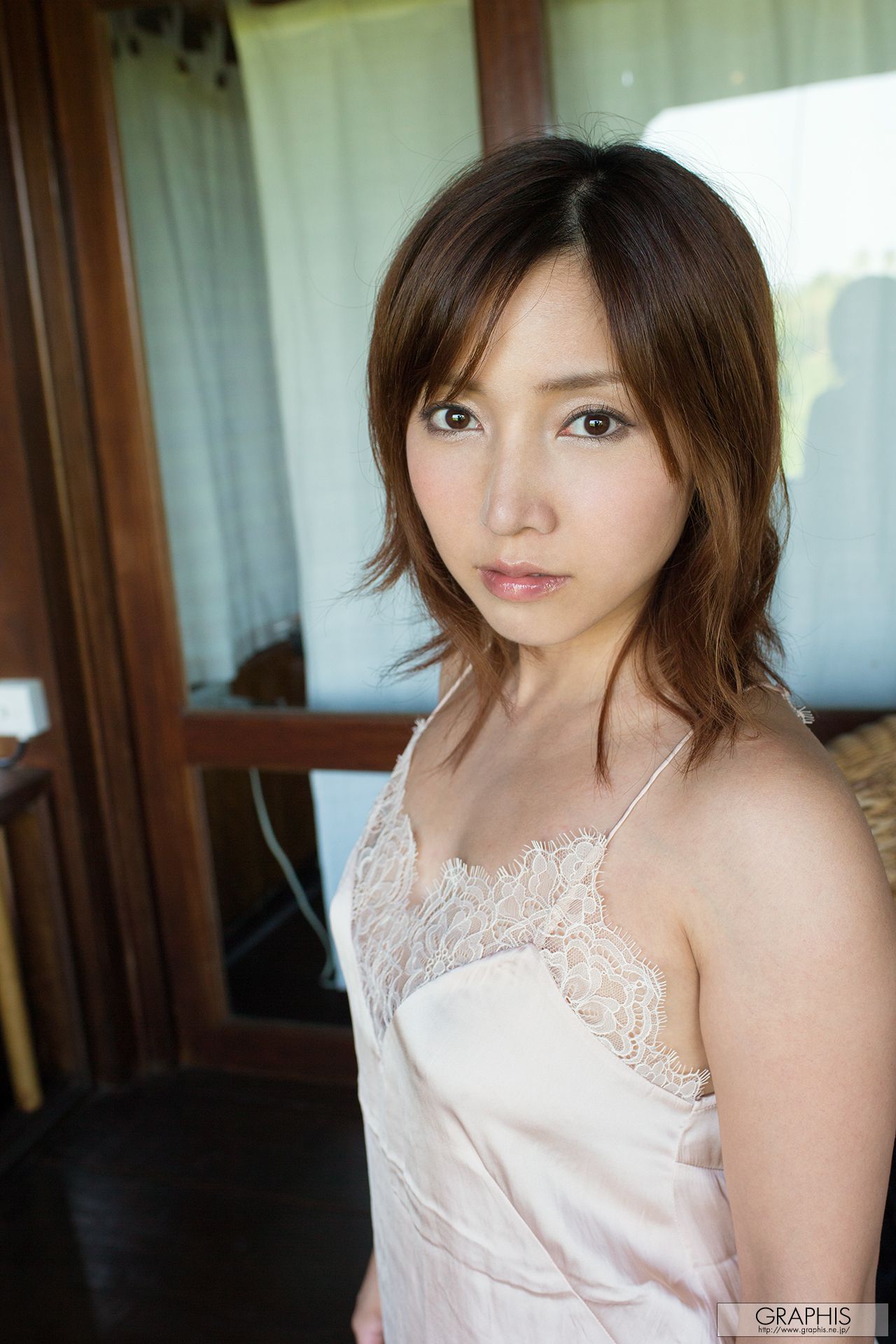 美波ねい/美波宁 [Graphis] First Gravure 初脱ぎ娘/(25P)