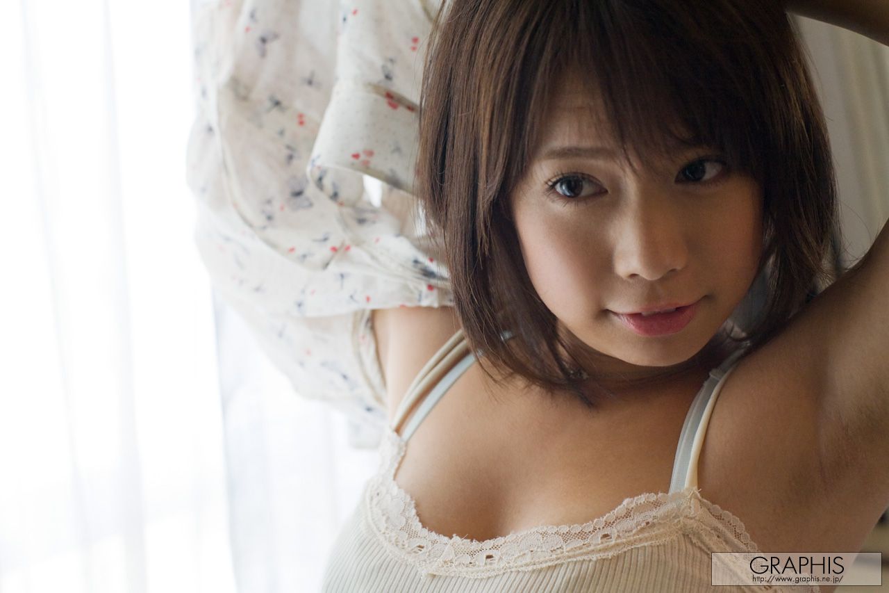 An Shinohara 篠原杏 [Graphis] First Gravure 初脱ぎ娘/(31P)