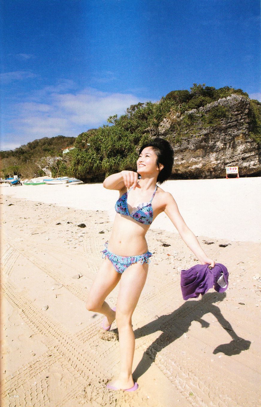 Sayaka Yamamoto 山本彩《みる神》[Photo book]/(144P)