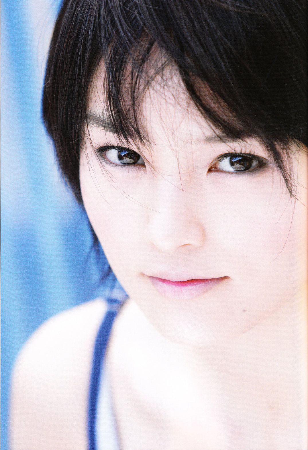 Sayaka Yamamoto 山本彩《みる神》[Photo book]/(144P)