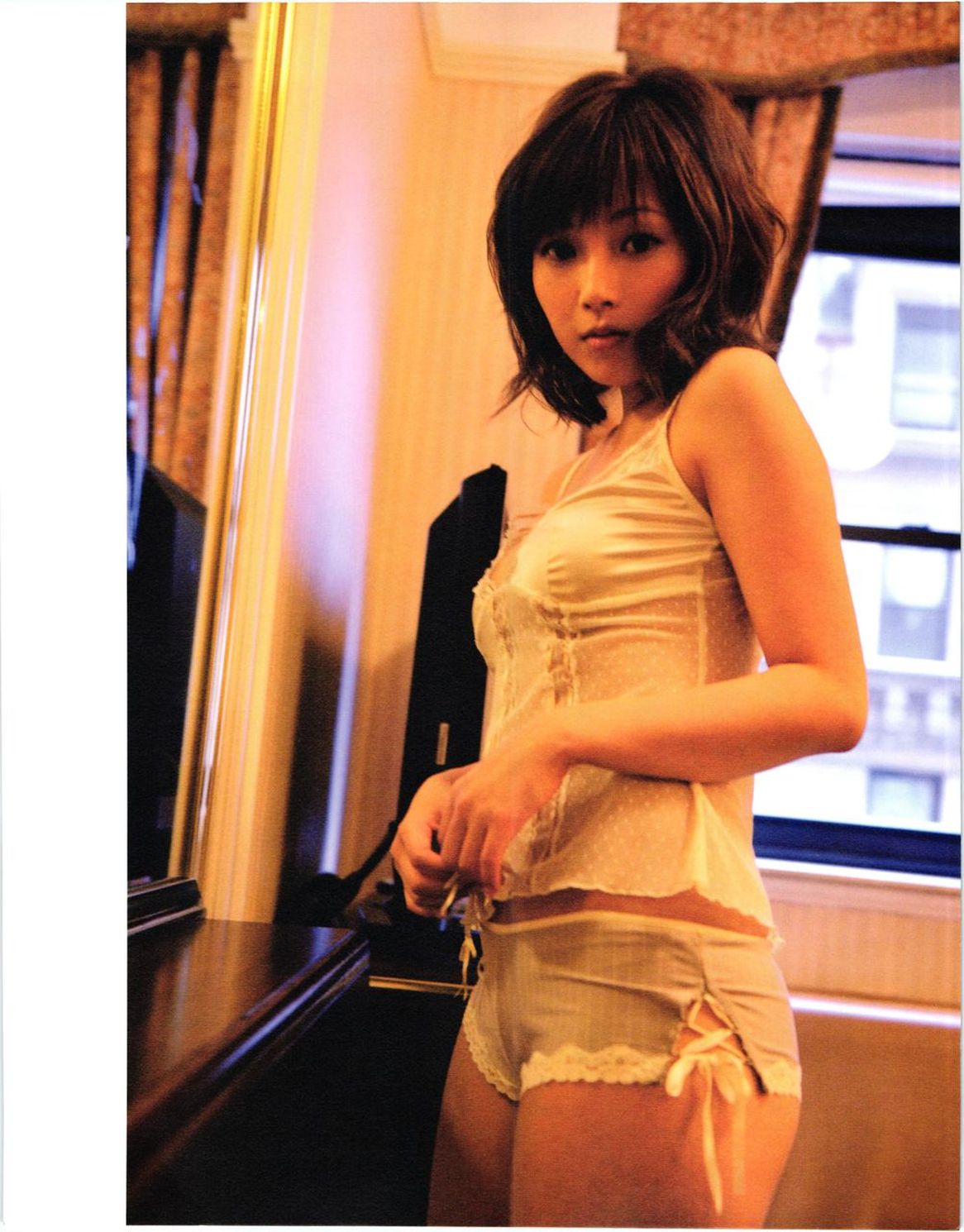 安倍夏美 《Subway》 [PhotoBook]/(84P)