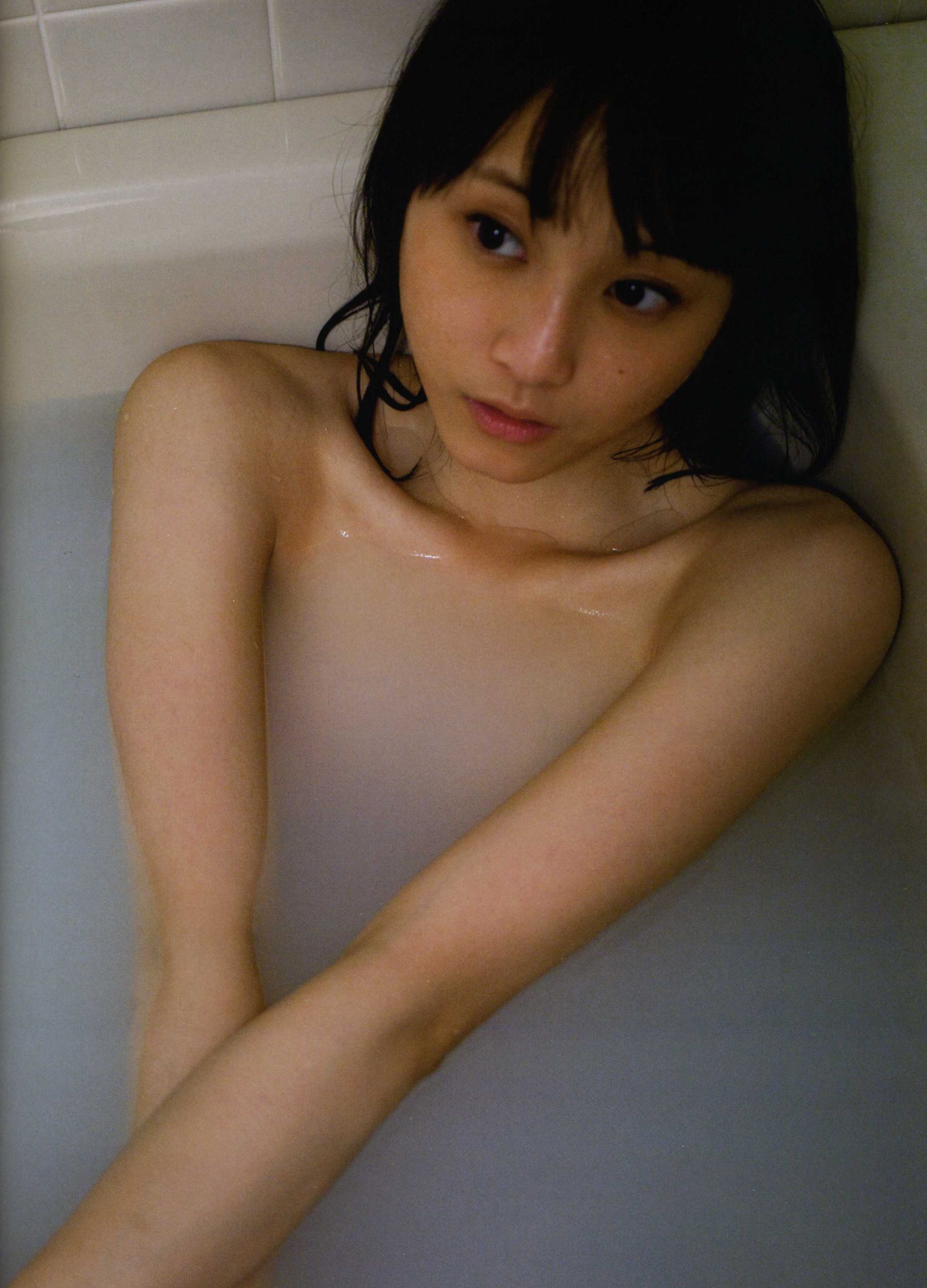 松井玲奈 《Kingyo》 Goldfish [PB]/(140P)