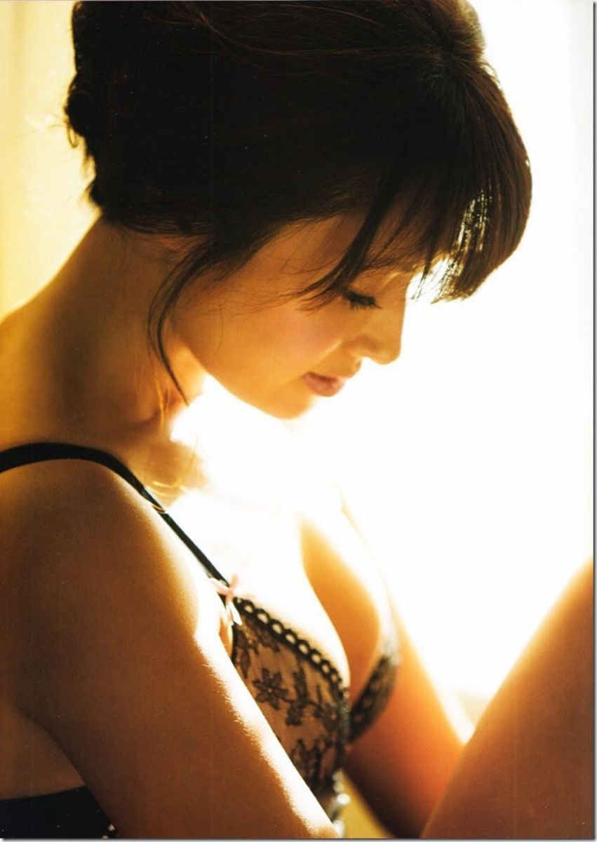 深田恭子 《(un)touch》 [Photo Book]/(97P)