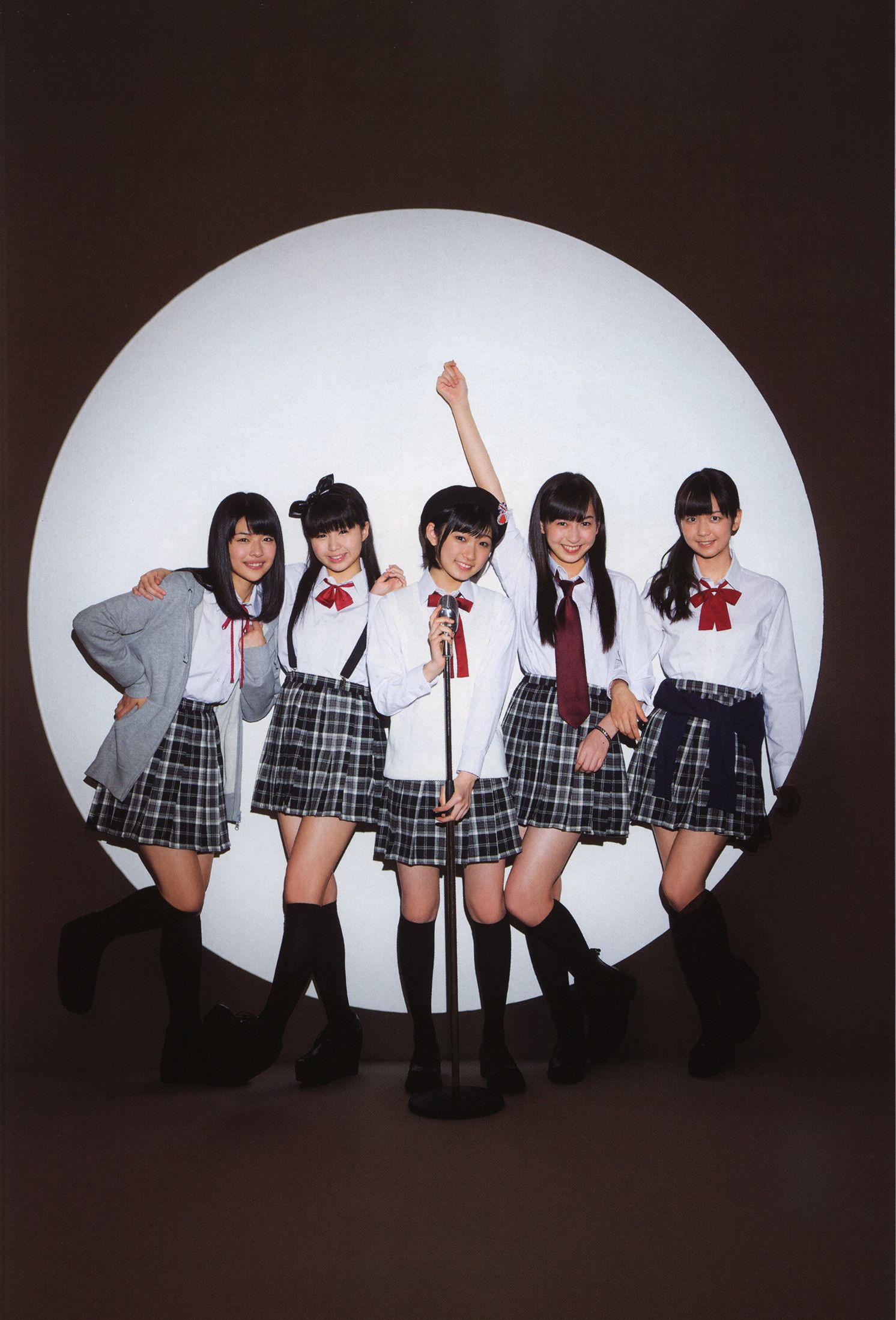 Juice=Juice《OFFICIAL PHOTO BOOK》 [PB]/(90P)