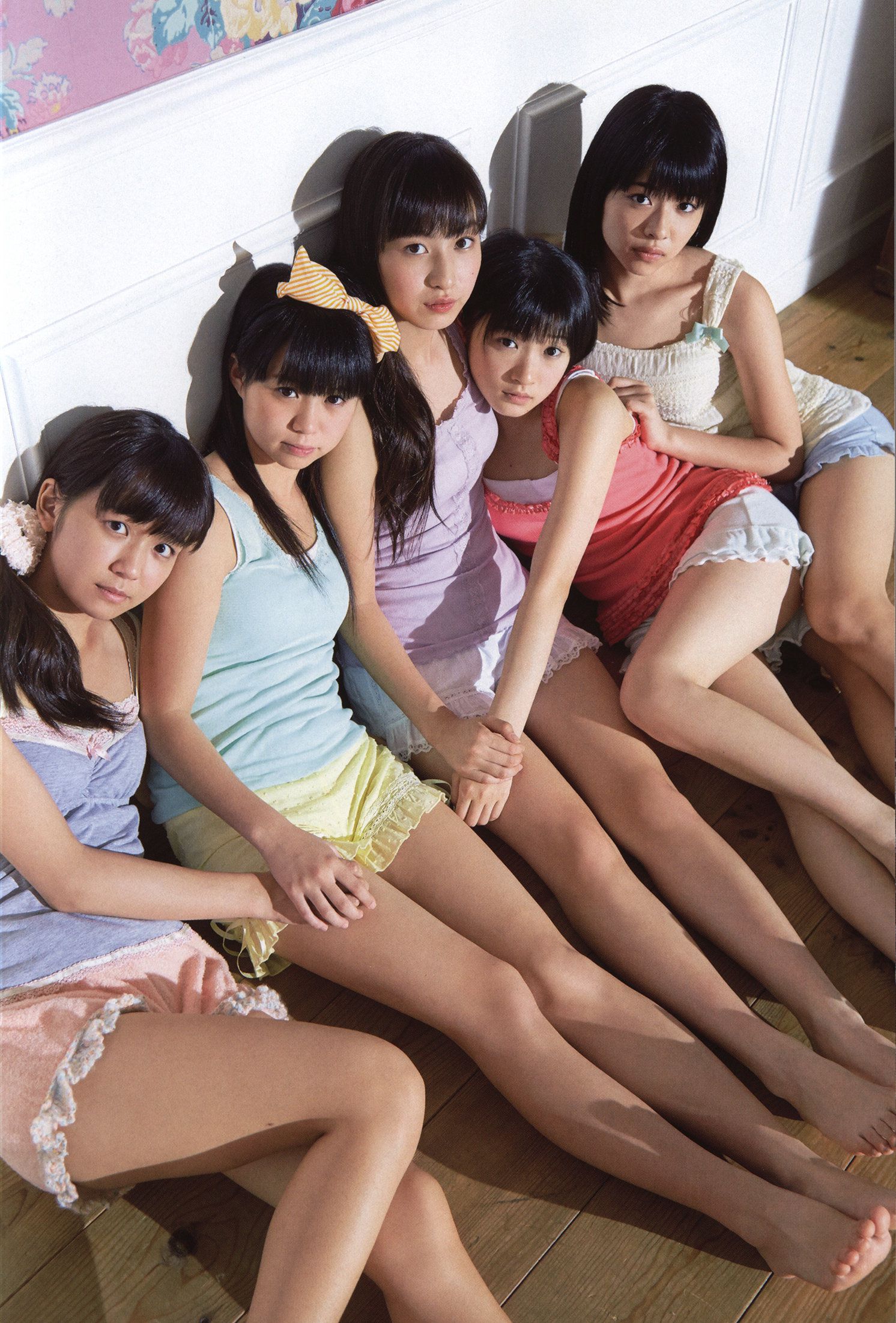 Juice=Juice《OFFICIAL PHOTO BOOK》 [PB]/(90P)