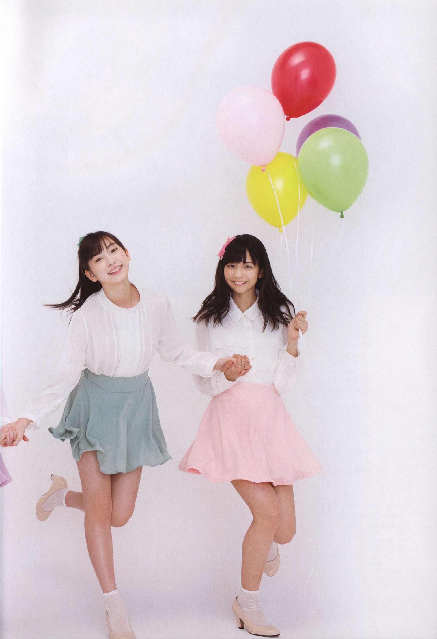 Juice=Juice《OFFICIAL PHOTO BOOK》 [PB]/(90P)