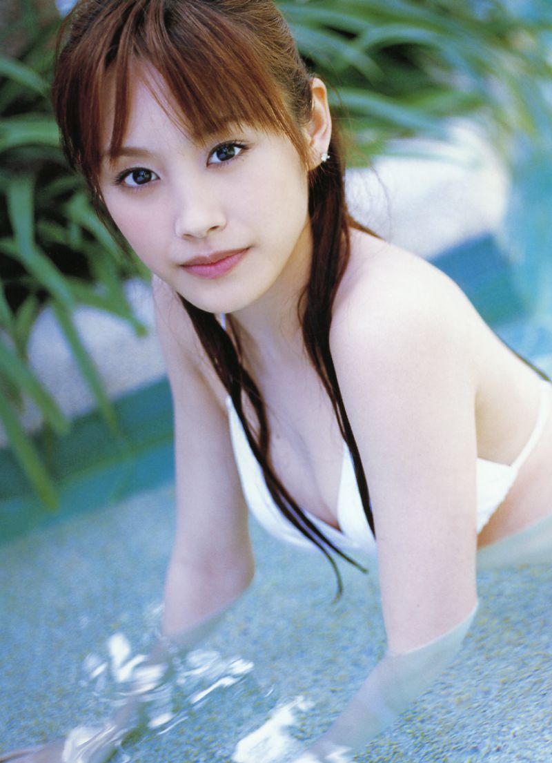 Ai Takahashi 高橋愛《Love Hello》 [PB]/(86P)