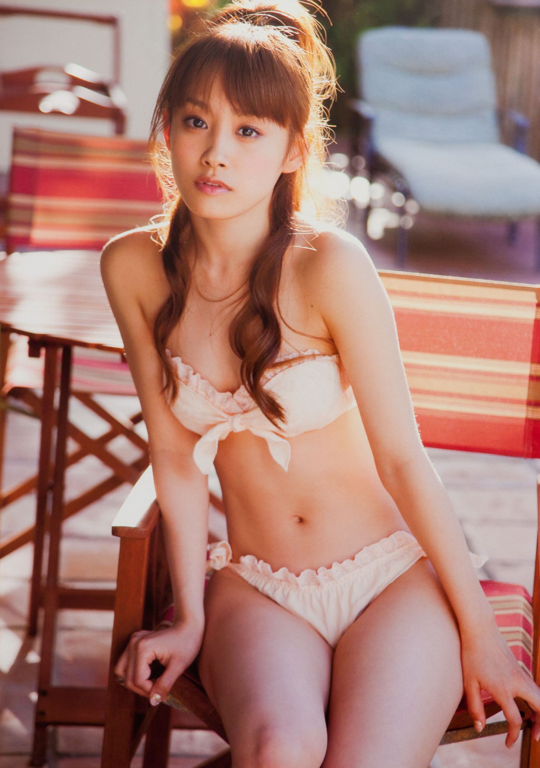 高桥爱 《Katachi》 [PhotoBook]/(76P)