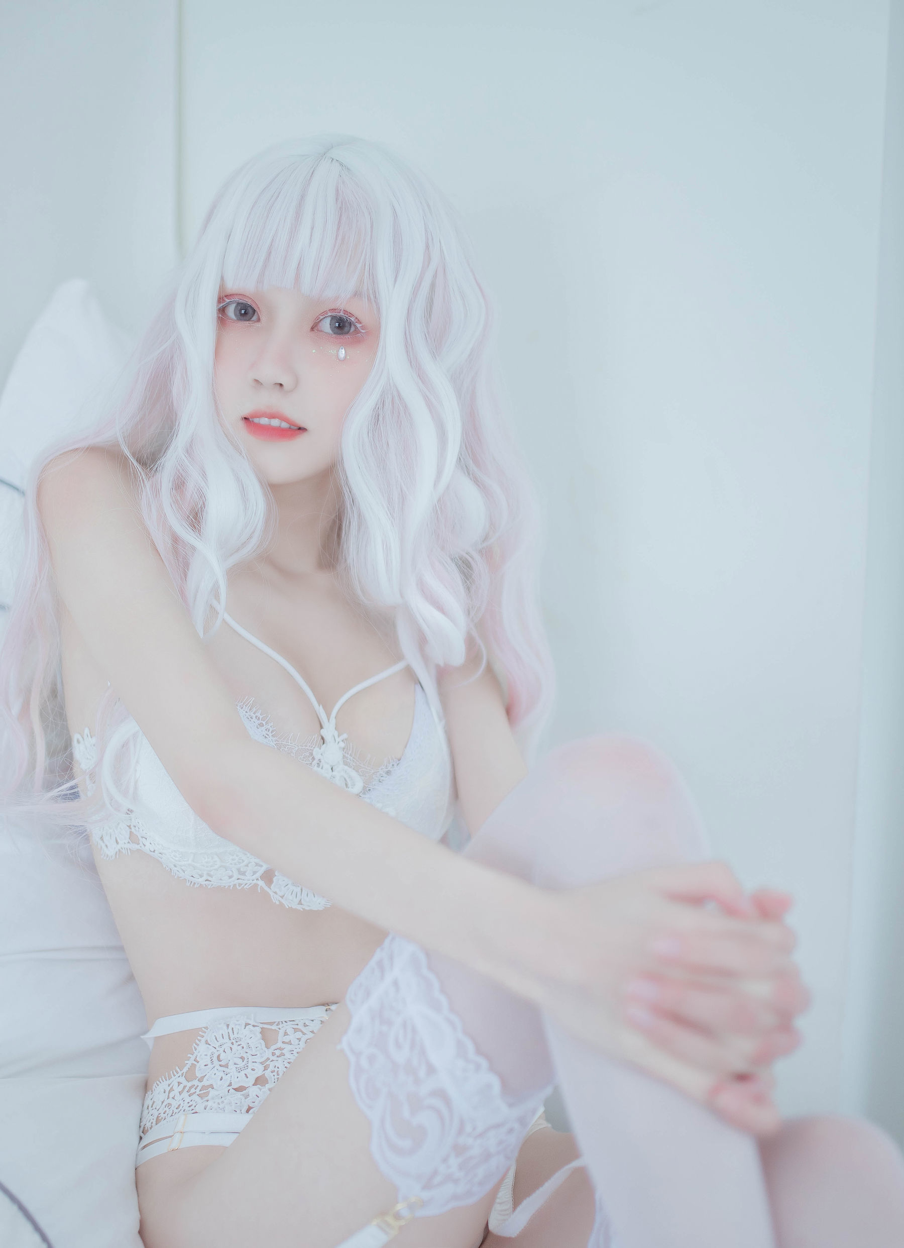 [萝莉COS] 小妖精你的负卿 - 白色蕾丝私房/(33P)