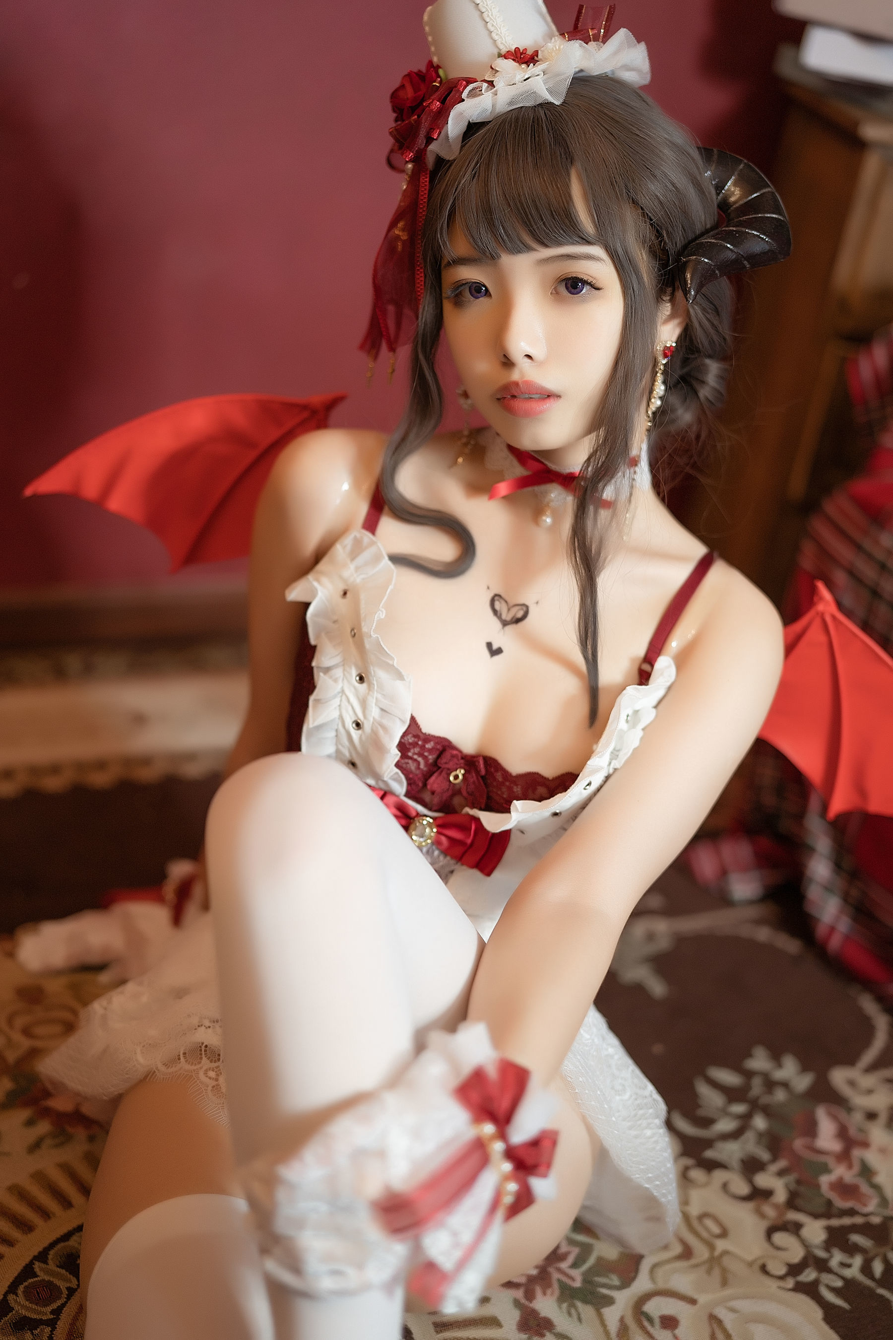 [萝莉COS] 雯妹 - 魅魔 Elegant devil/(35P)